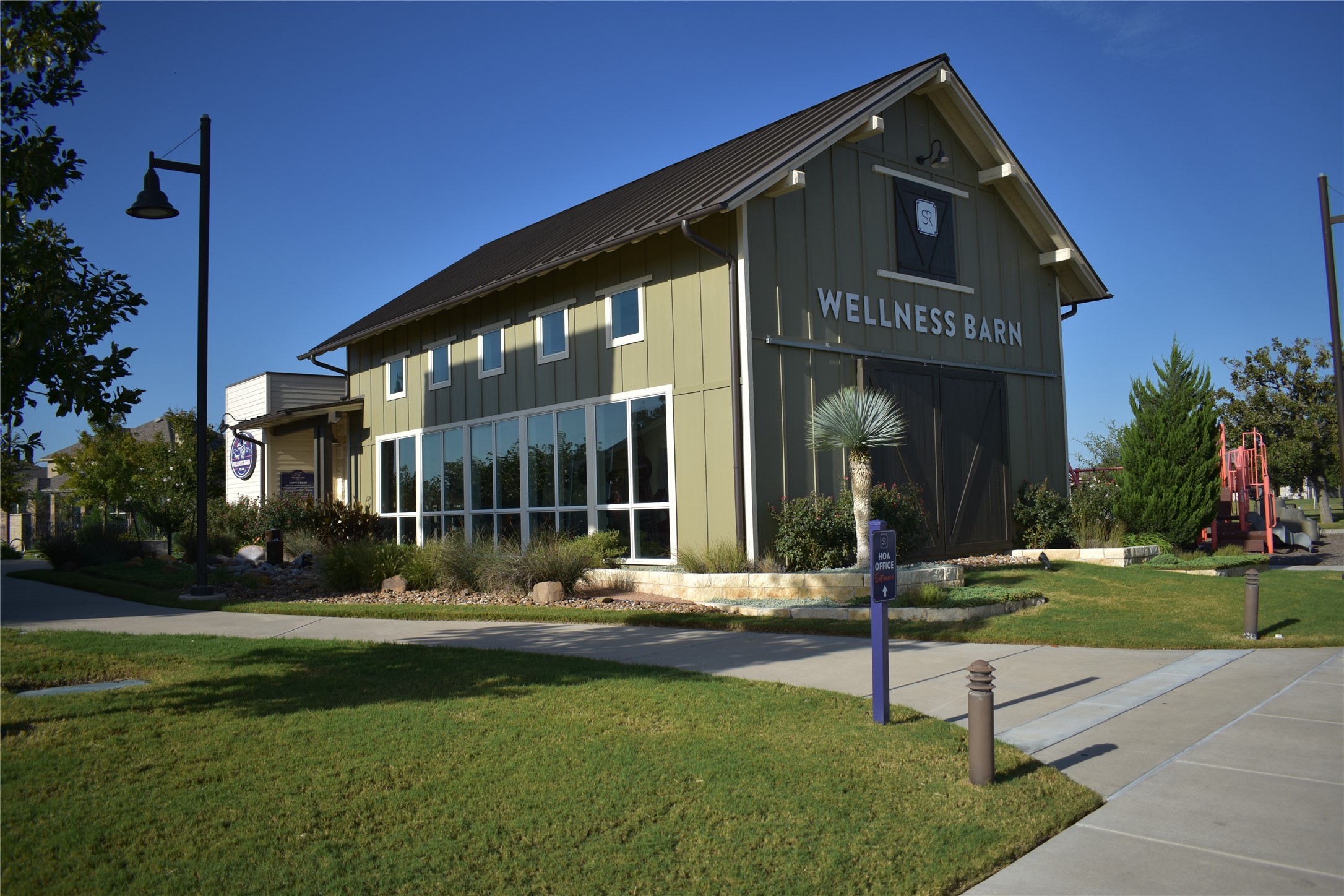 main property photo 22