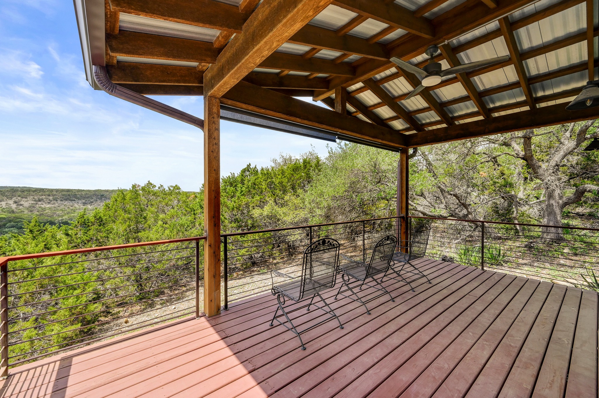 main property photo 30