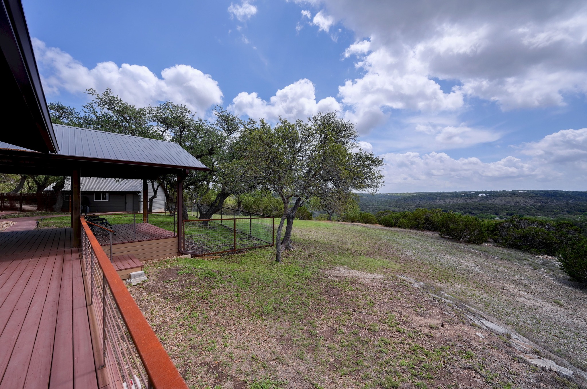 main property photo 33