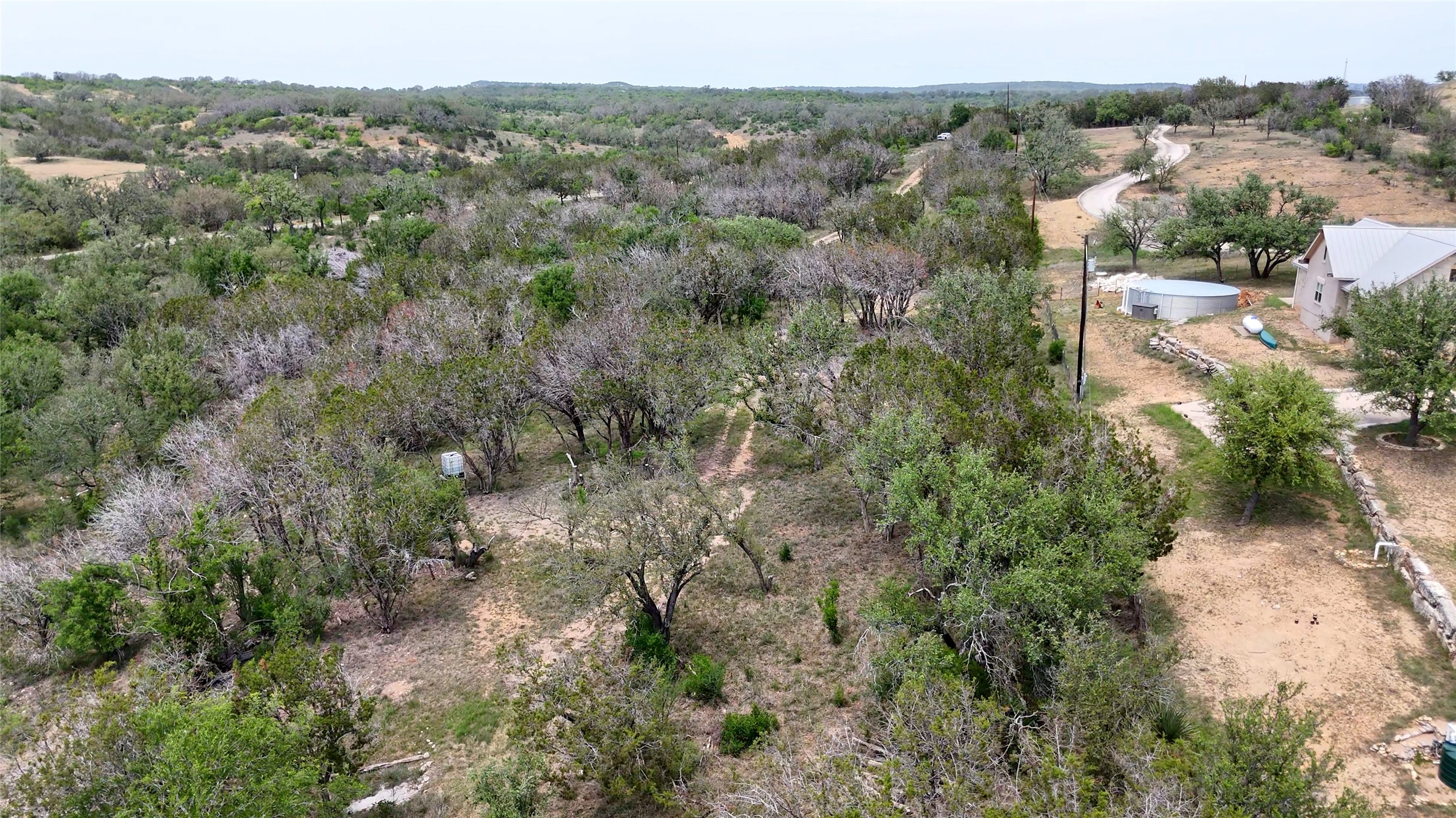 main property photo 11