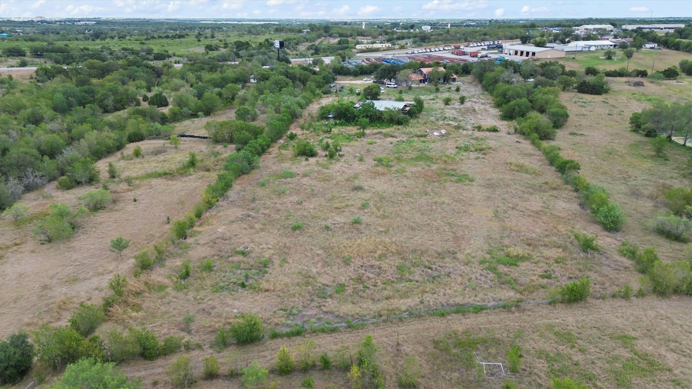 main property photo 33