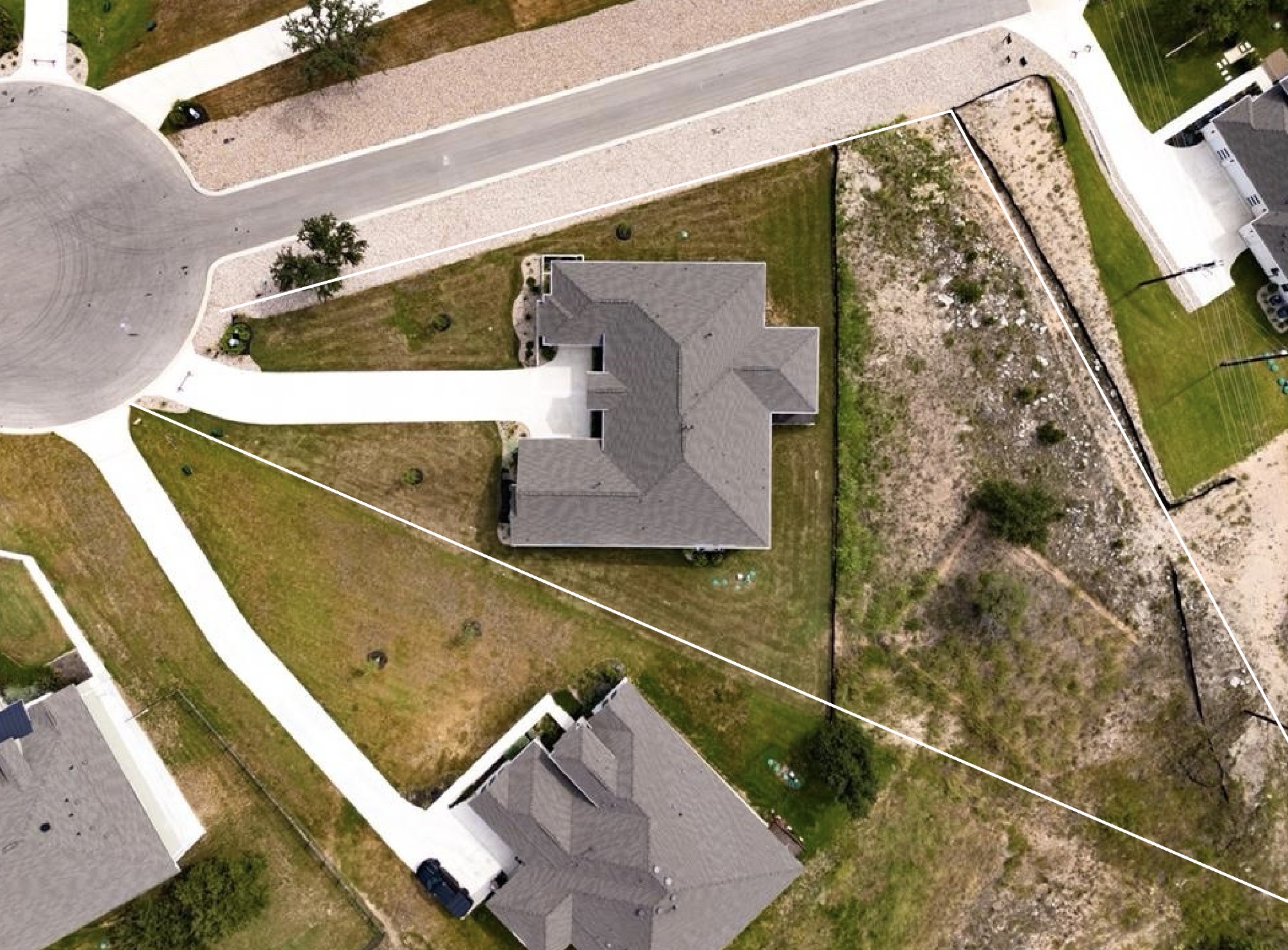 main property photo 36