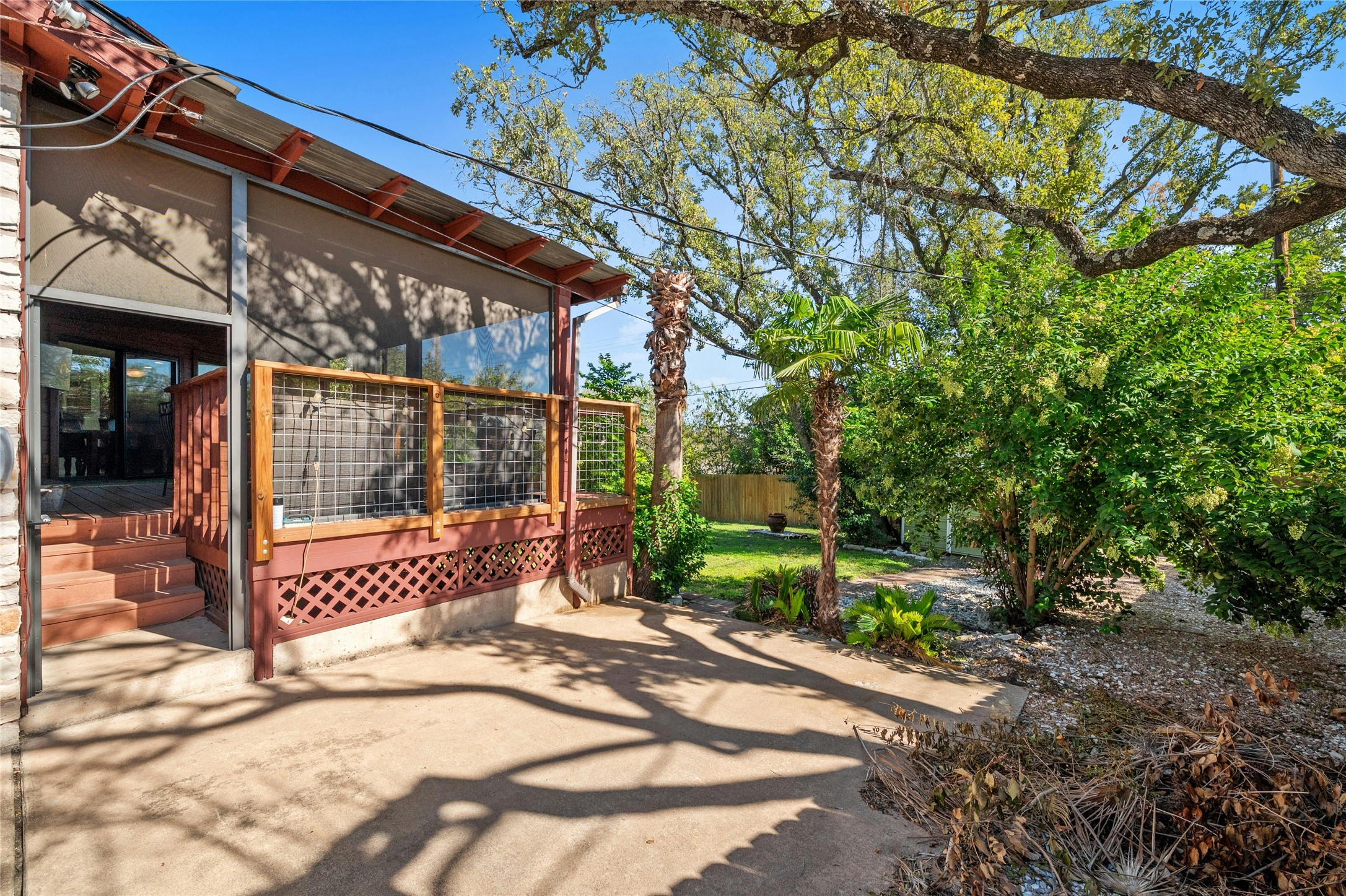 main property photo 33