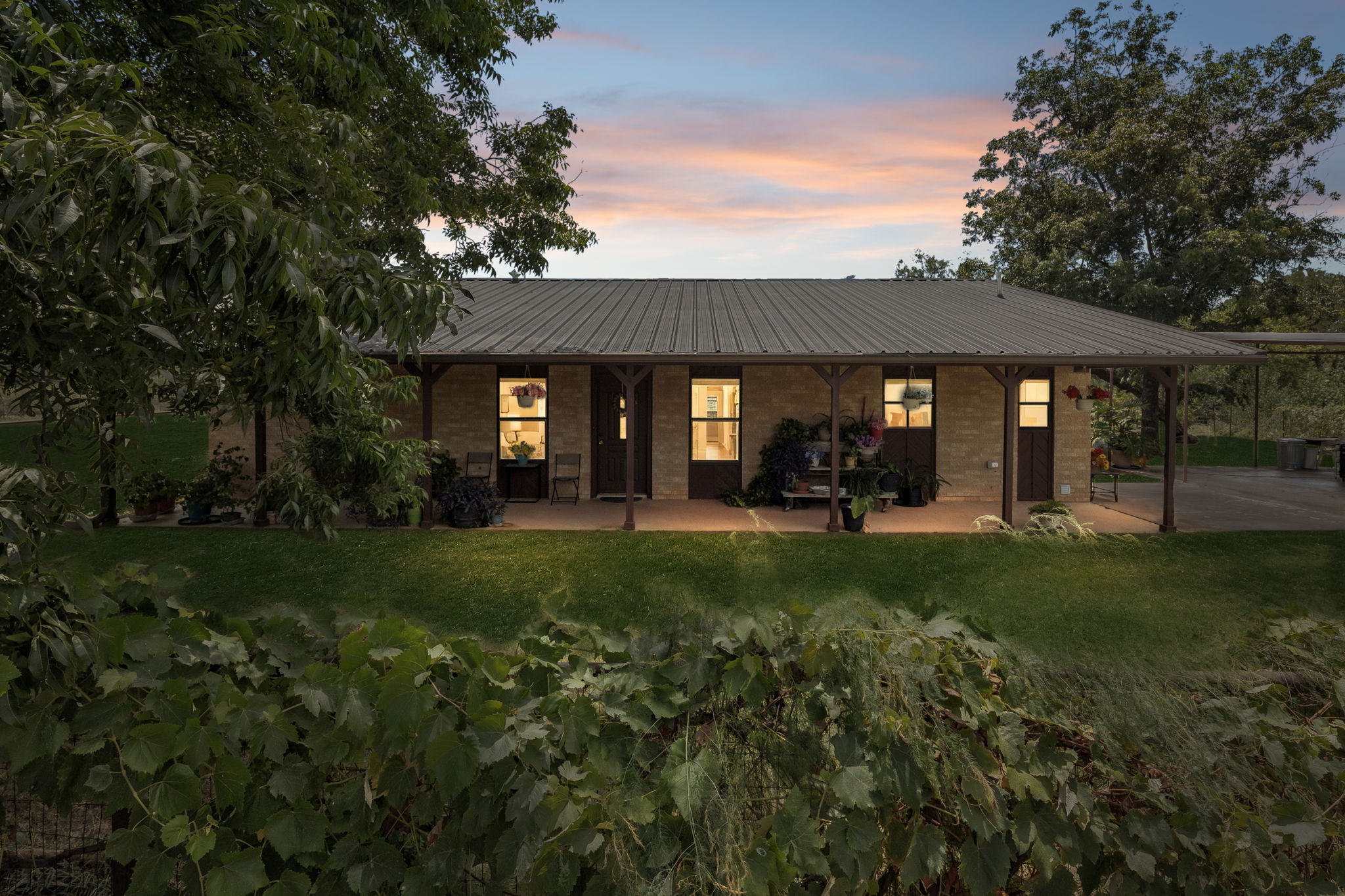 main property photo 37