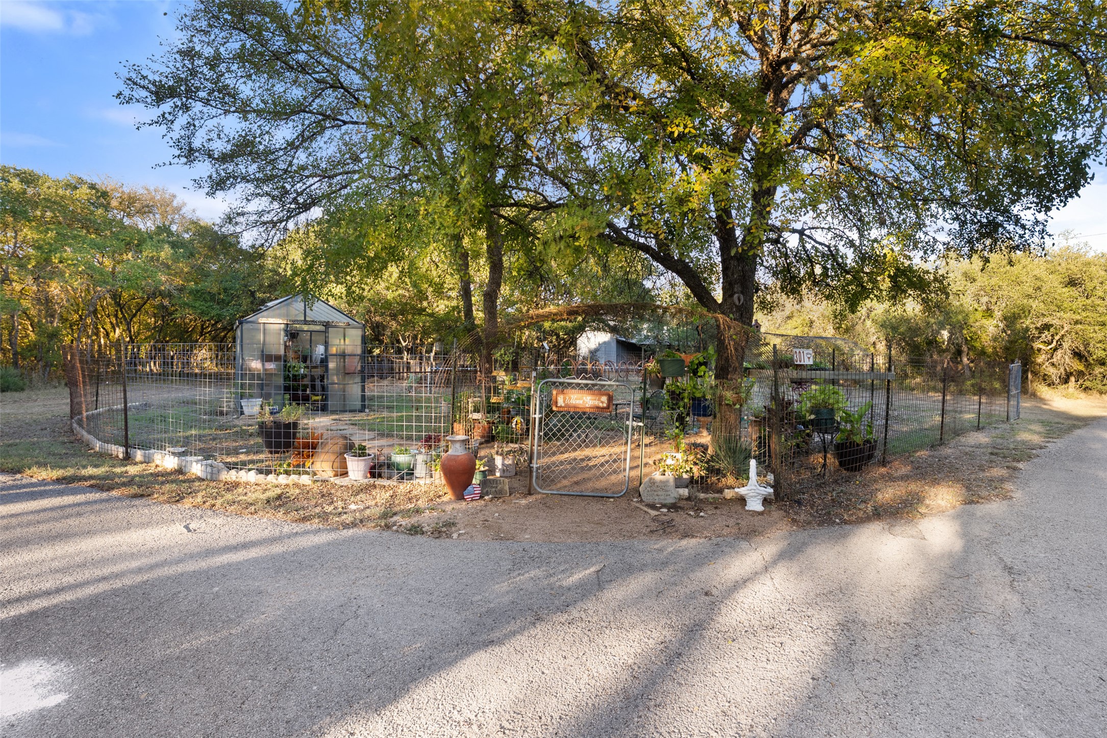 main property photo 36
