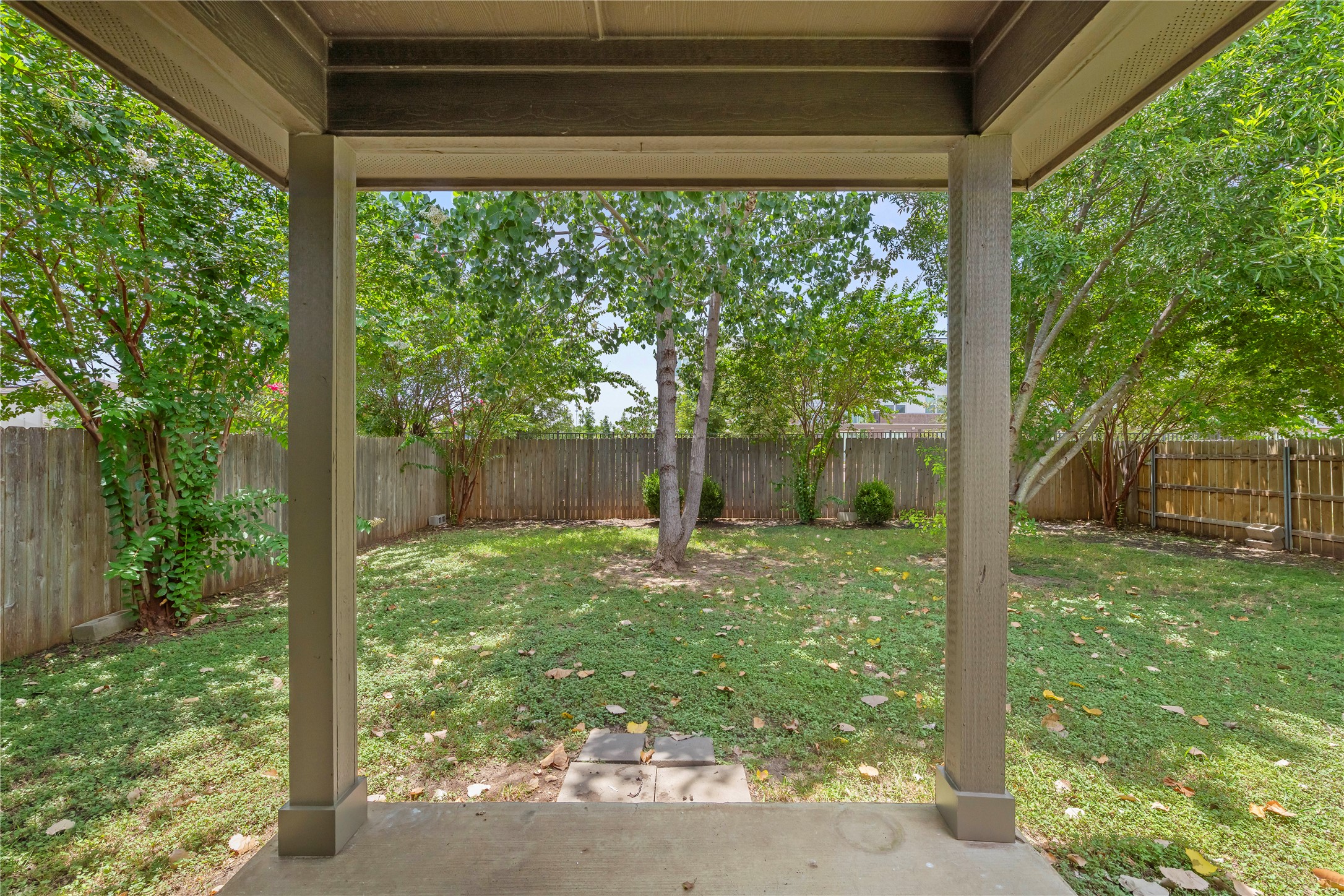 main property photo 24