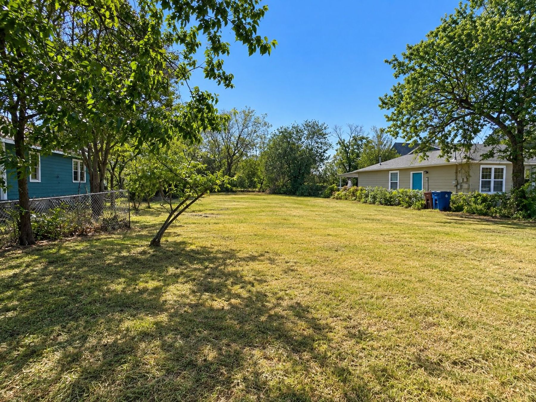 main property photo 4