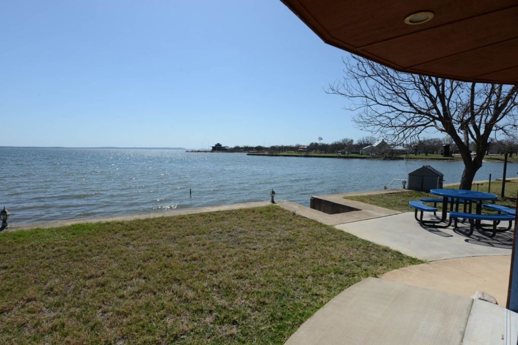 main property photo 35