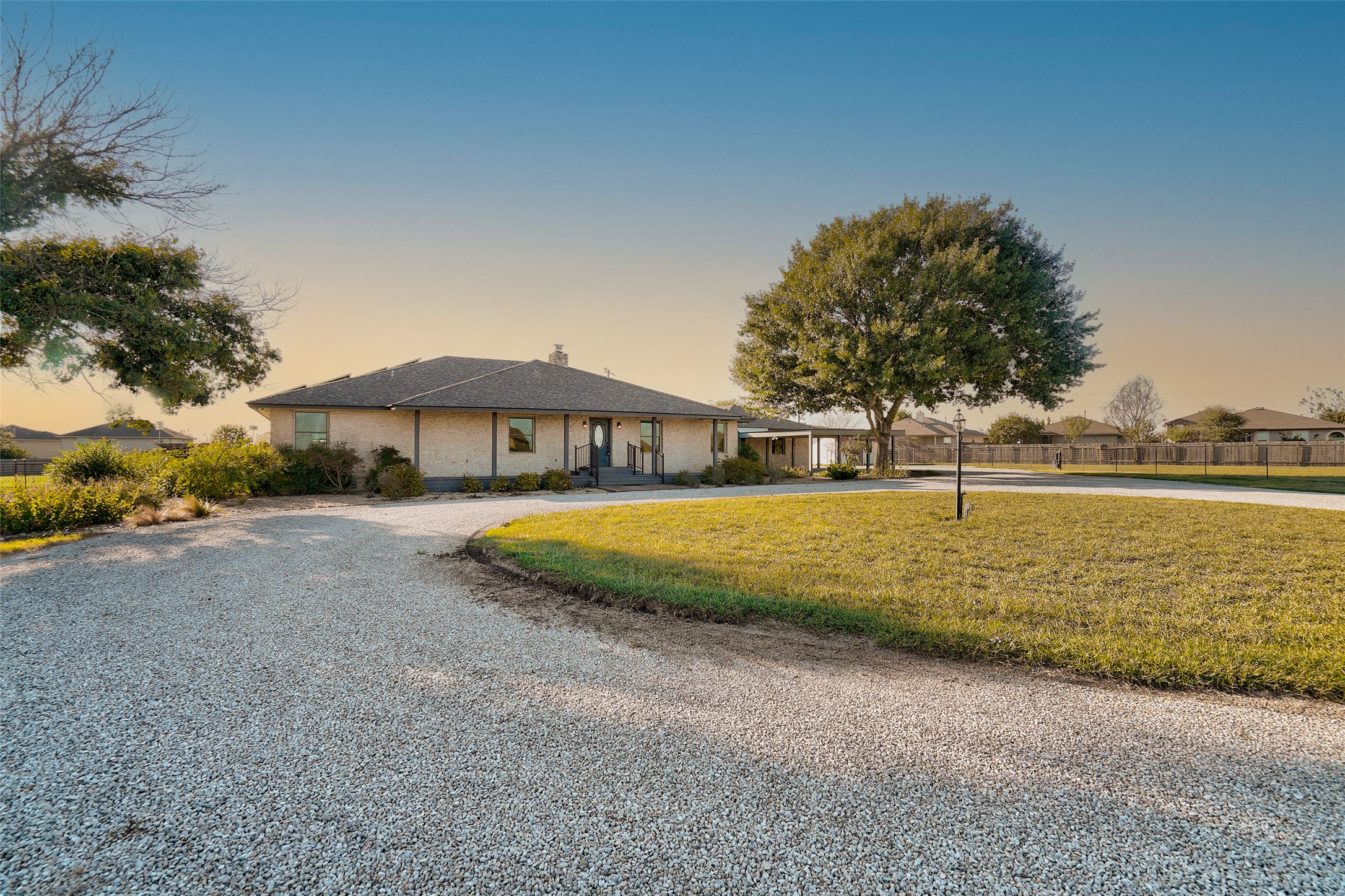 main property photo 39