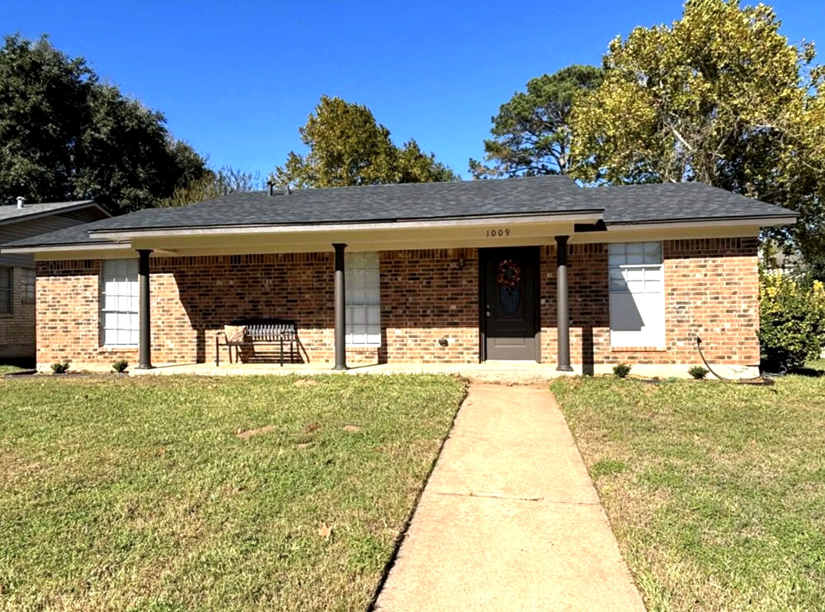 main property photo 0
