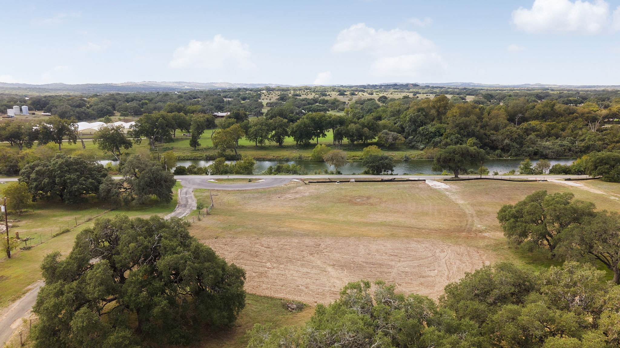 main property photo 23