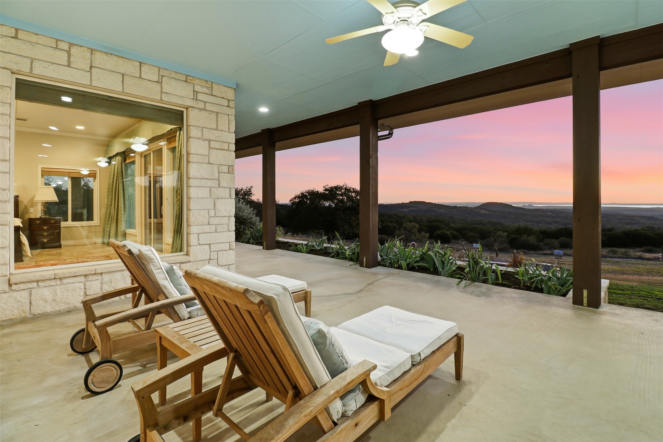 main property photo 27