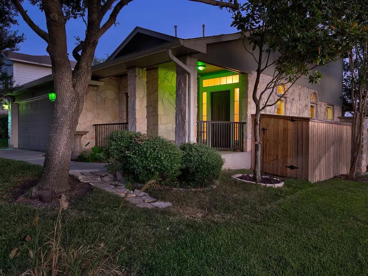 main property photo 1