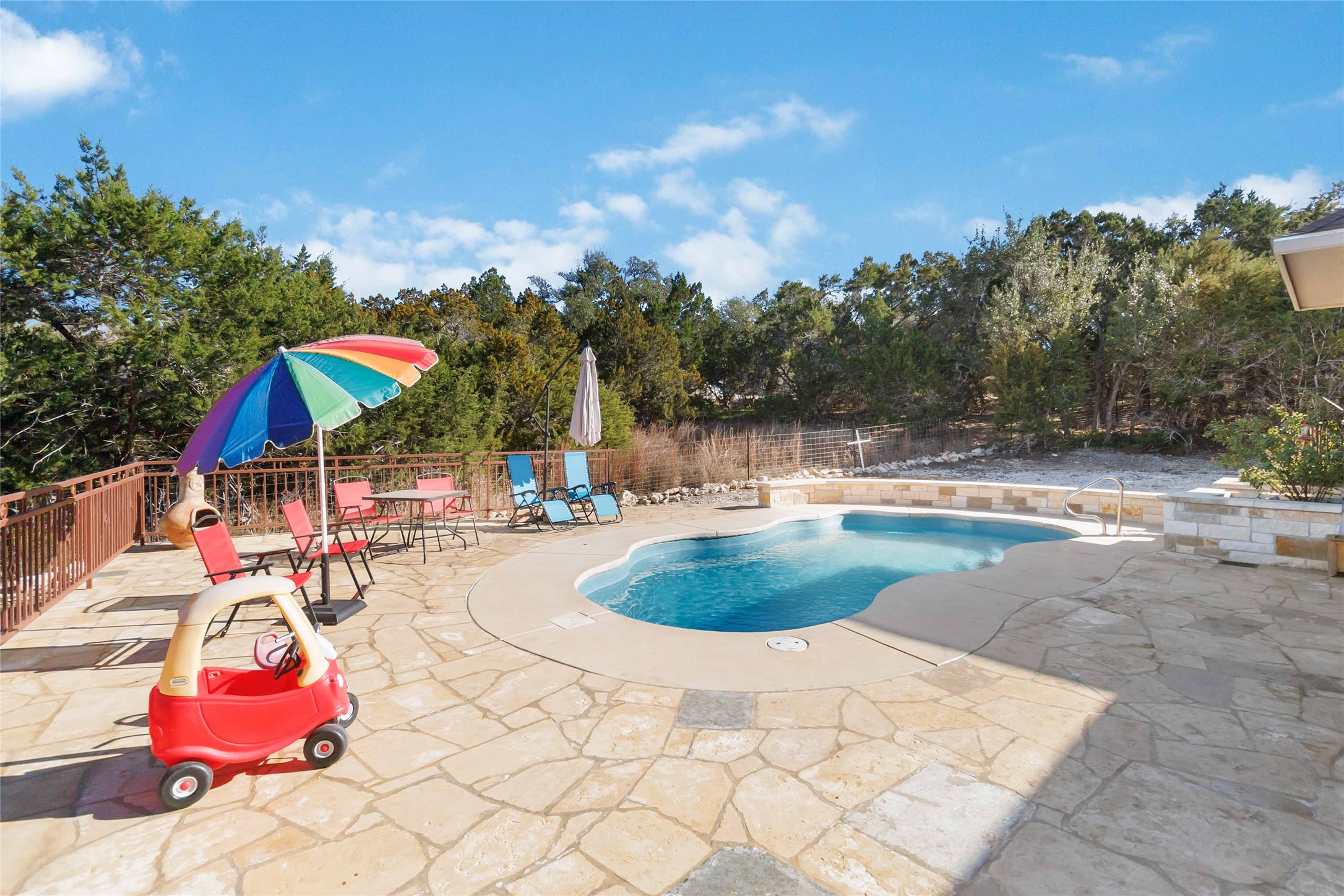 main property photo 21