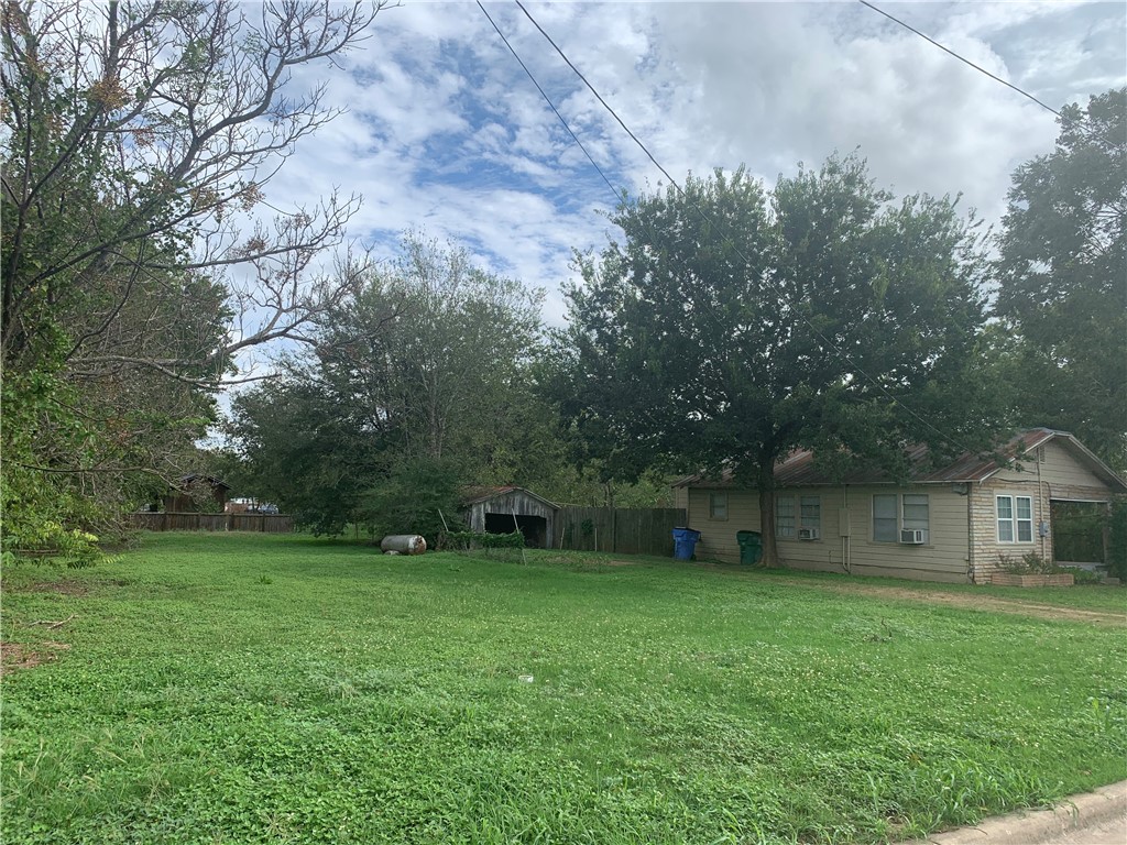 main property photo 8