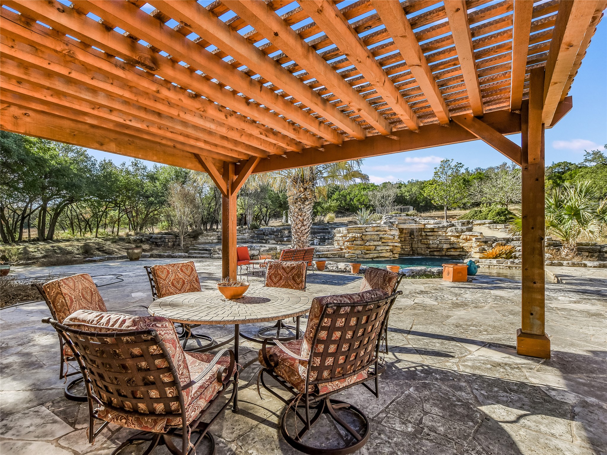 main property photo 20