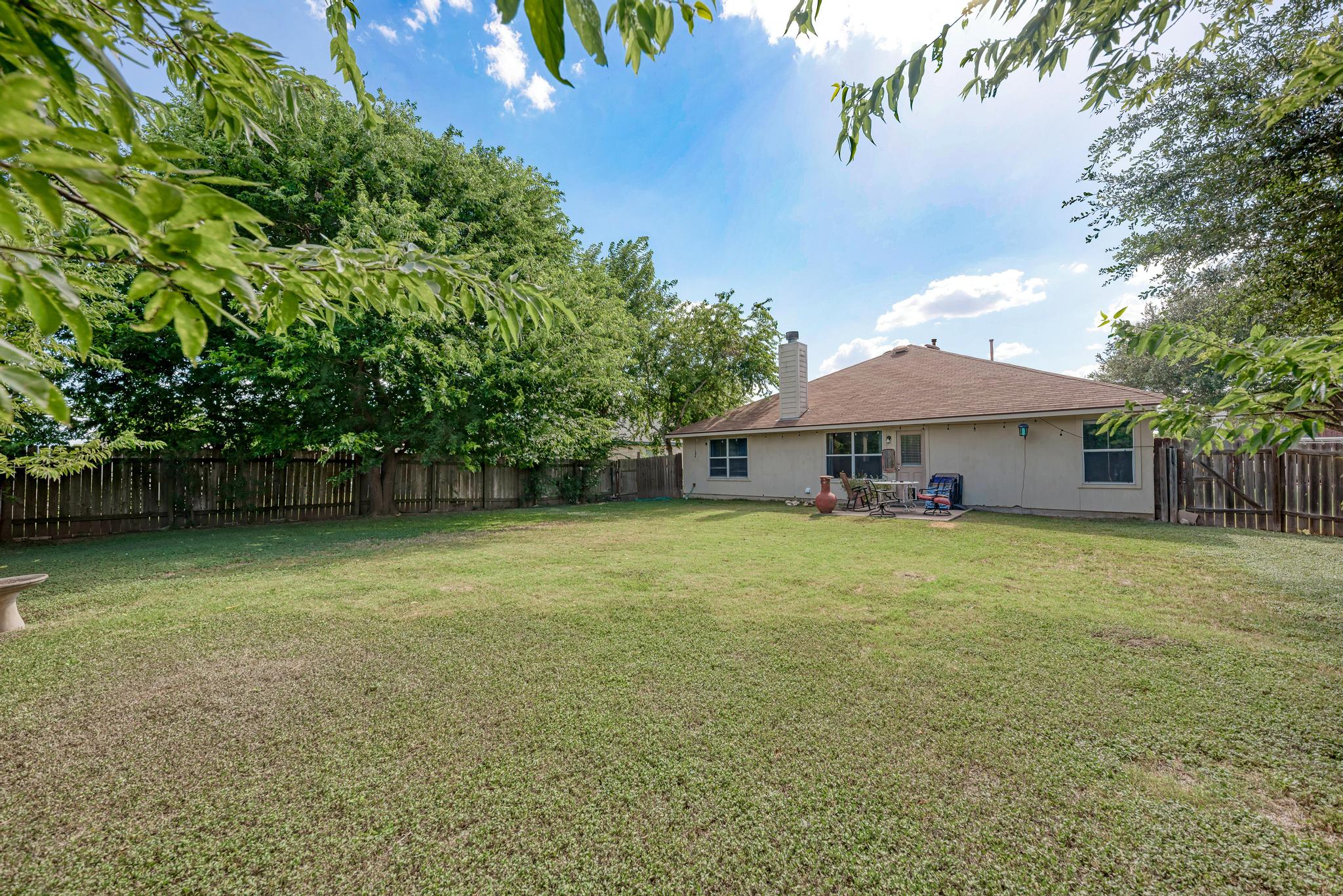 main property photo 33