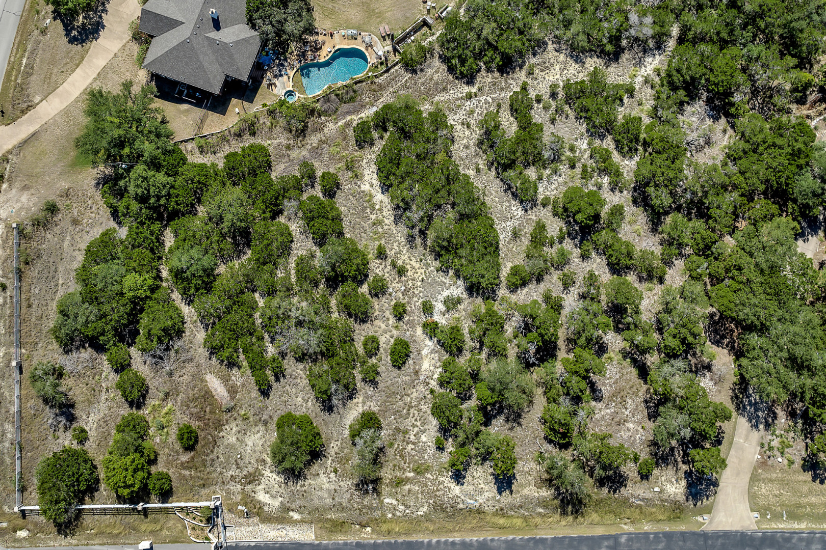 main property photo 14