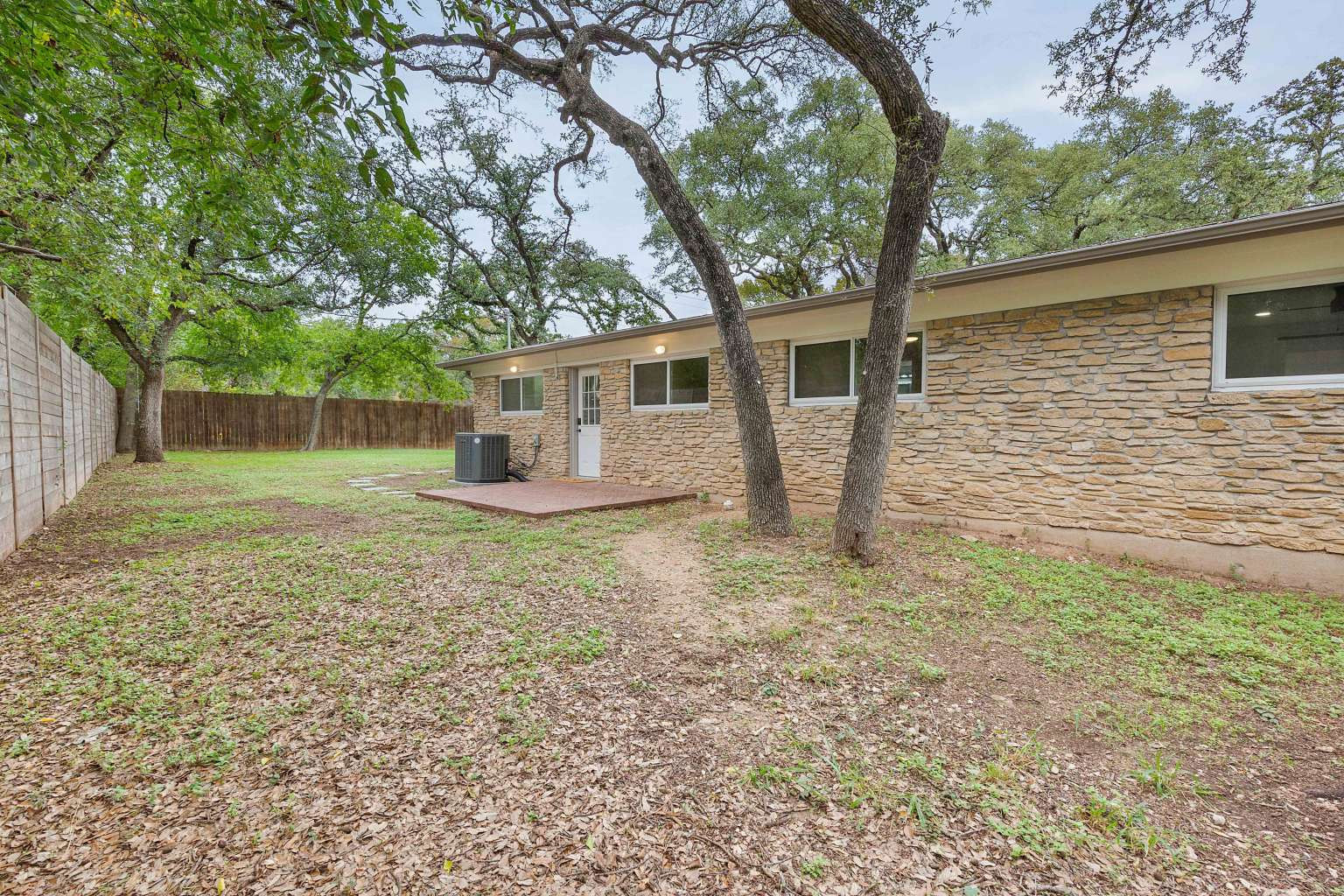 main property photo 29
