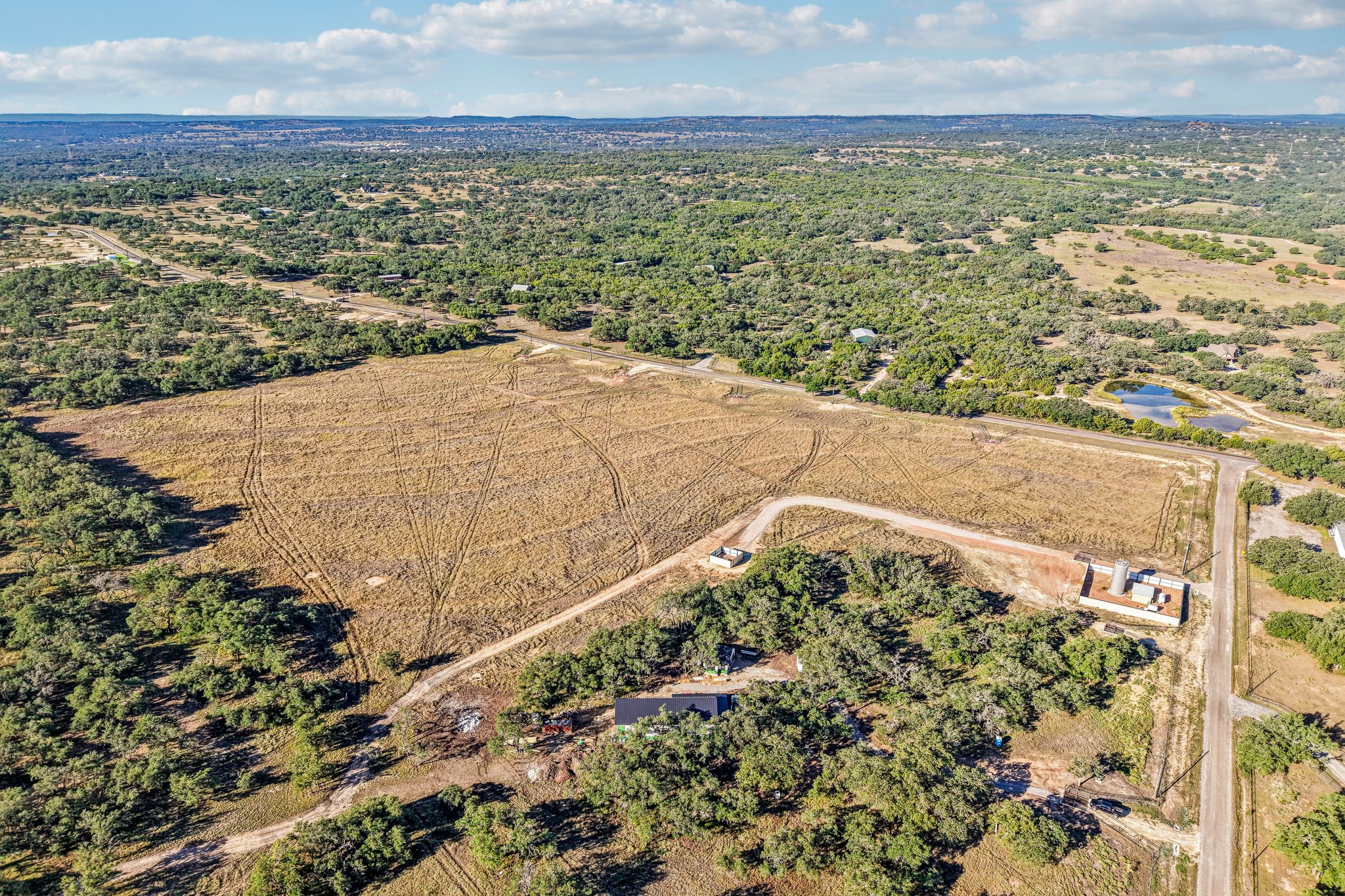 main property photo 16