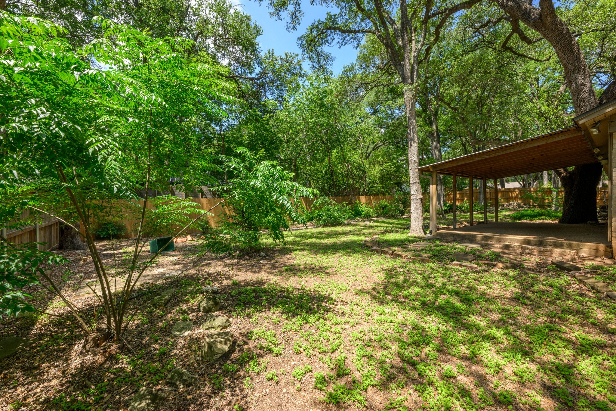 main property photo 29