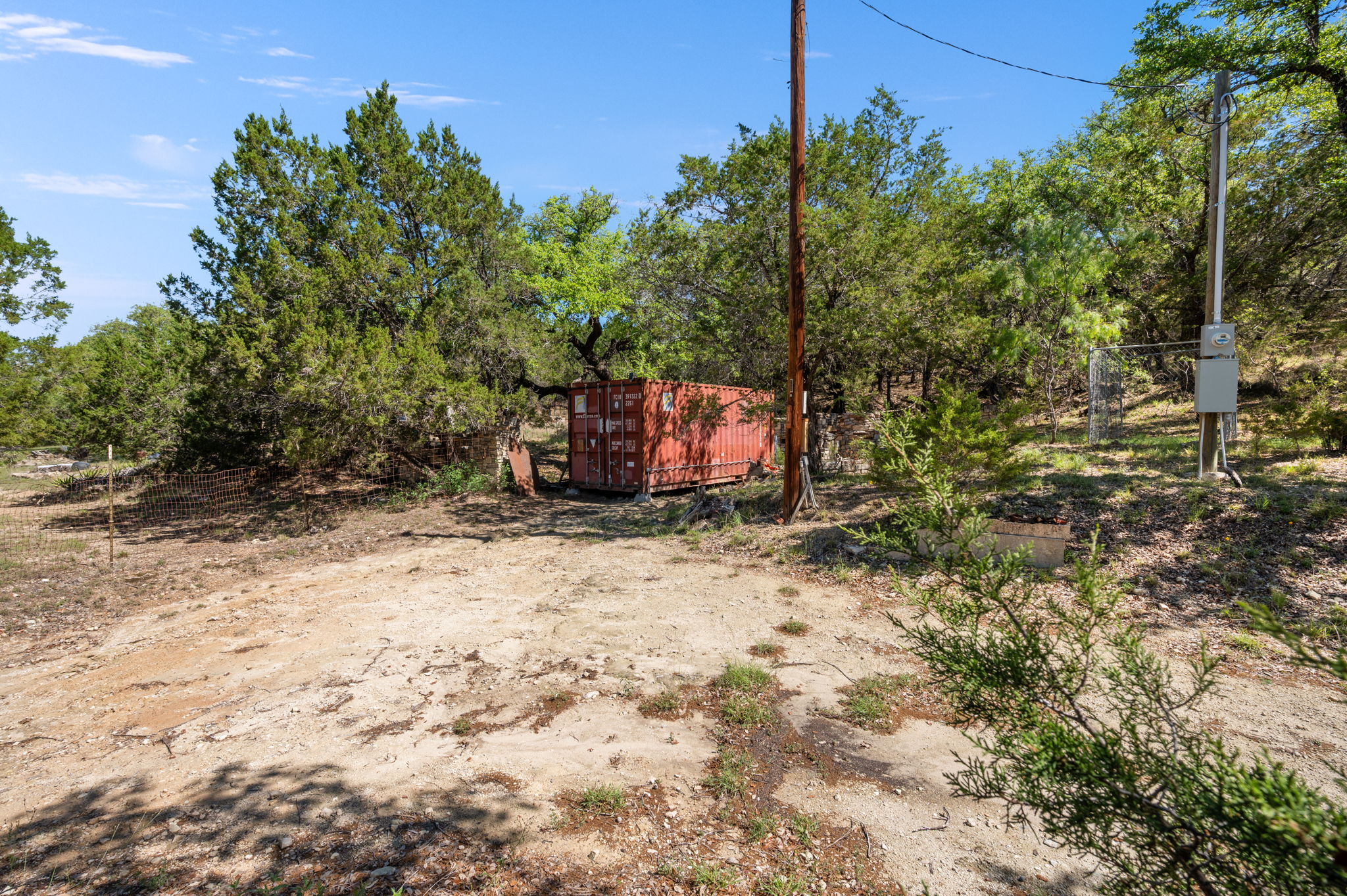 main property photo 8