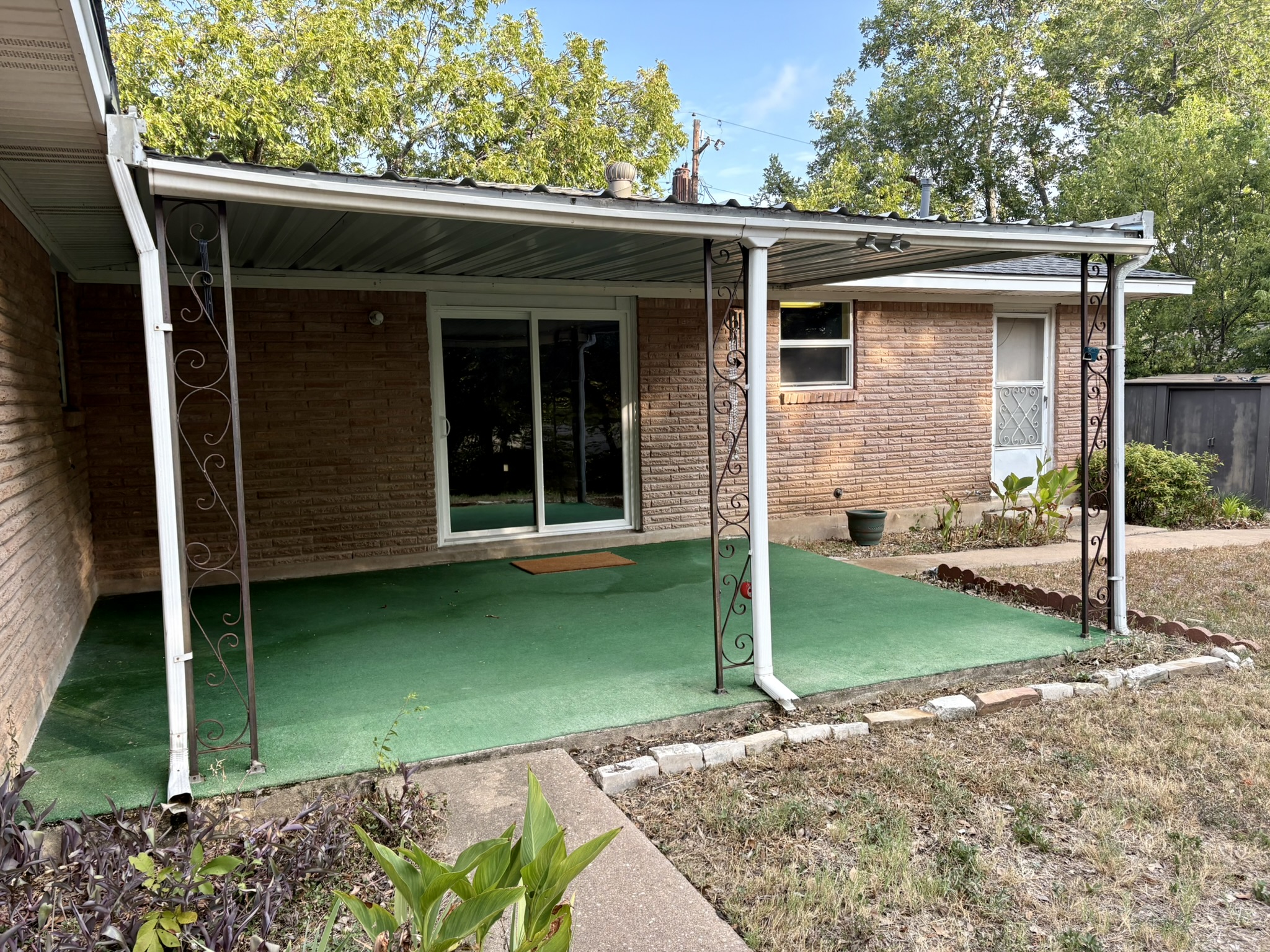 main property photo 19