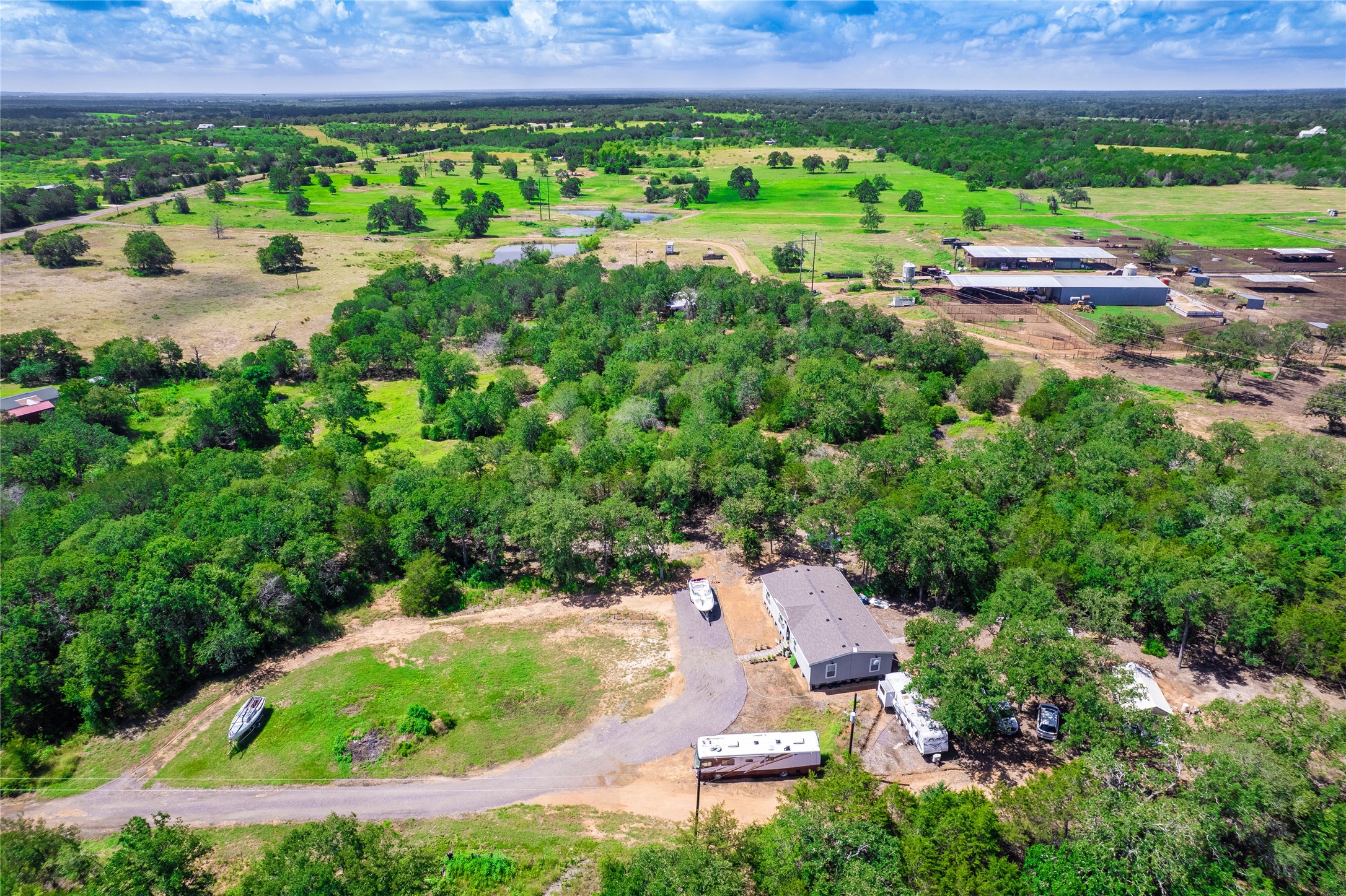 main property photo 33