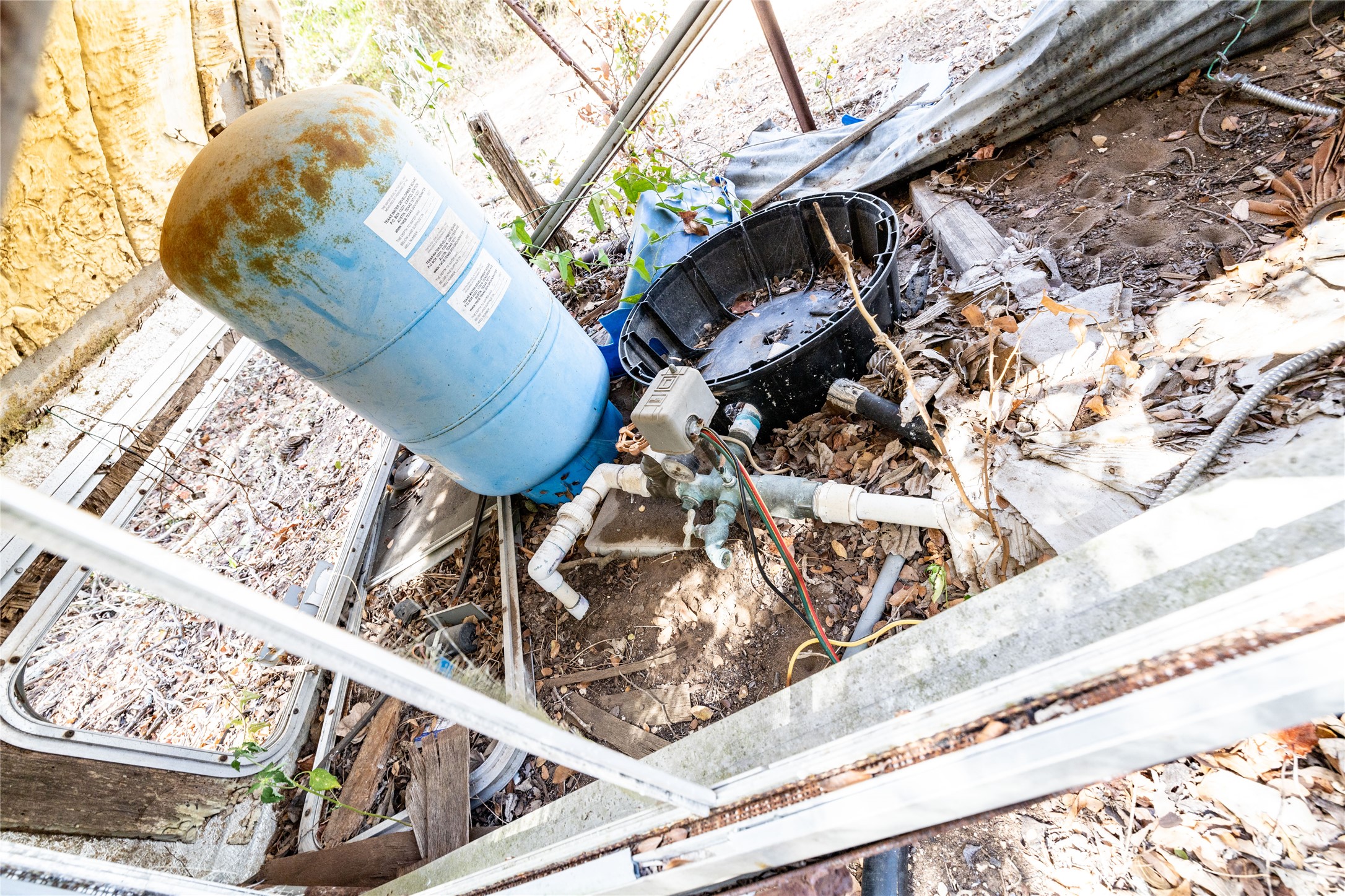 main property photo 9