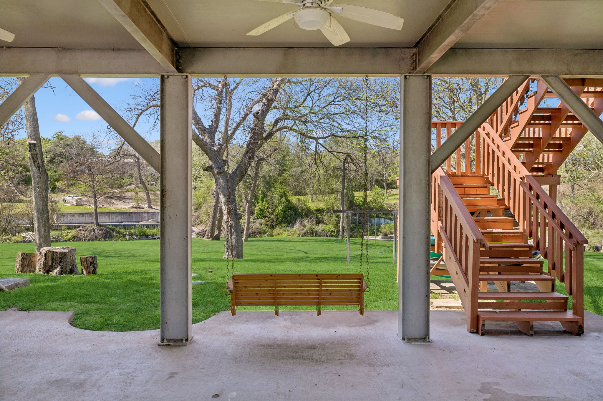 main property photo 7