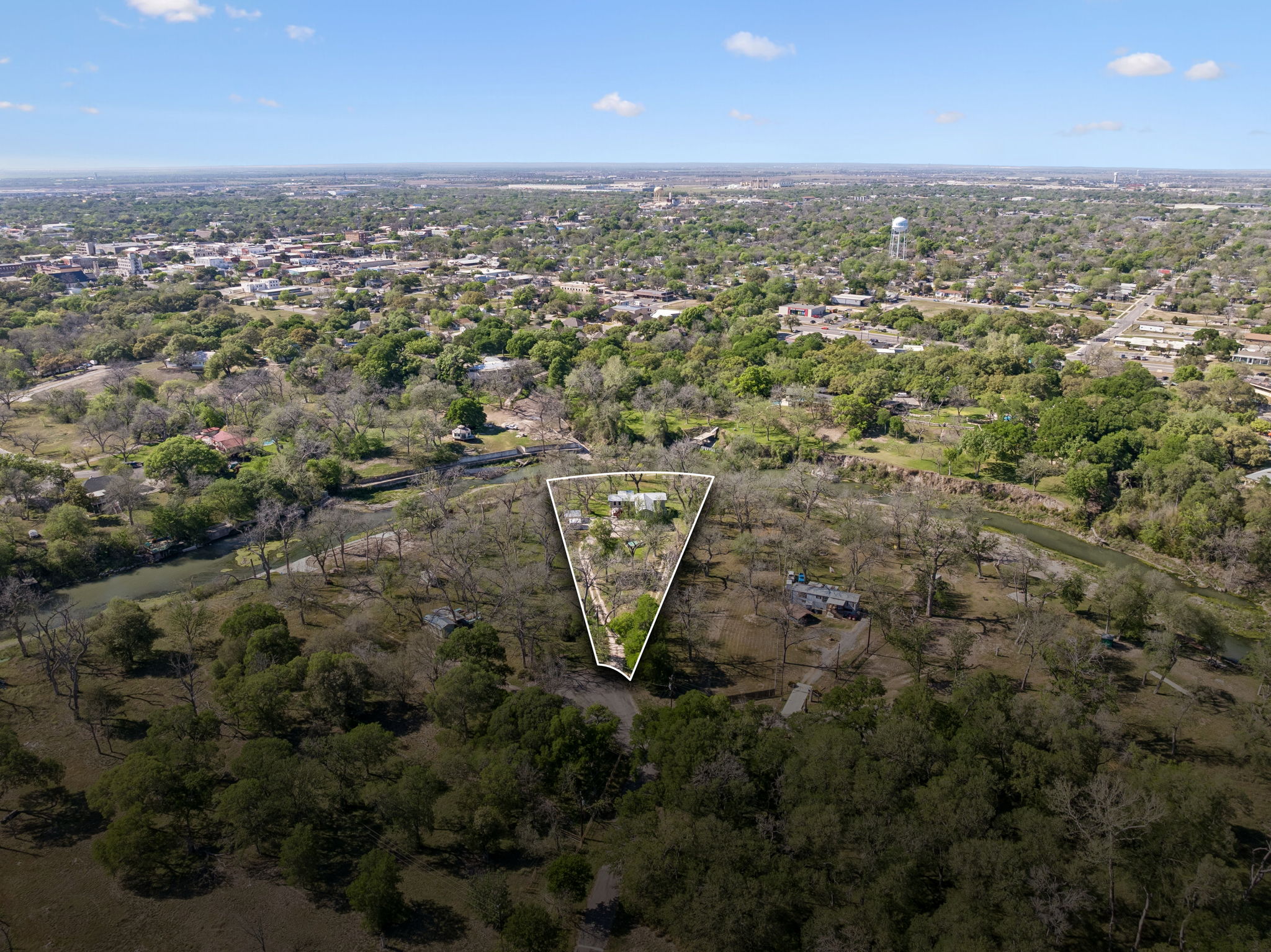 main property photo 9