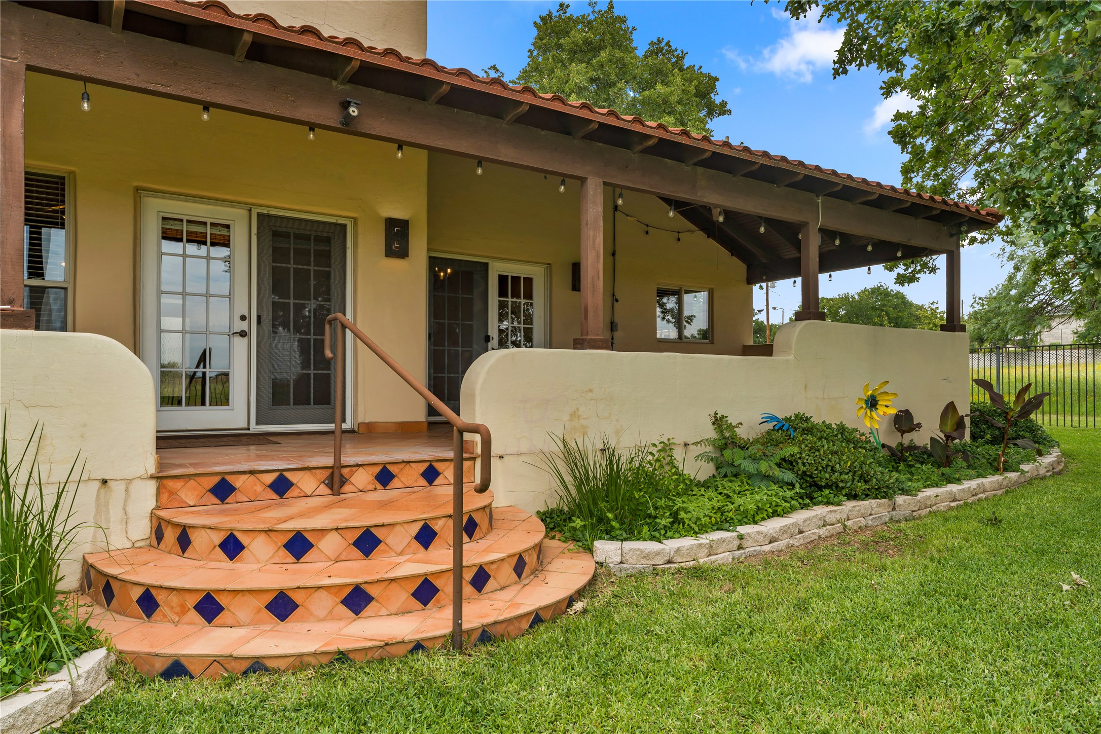 main property photo 33