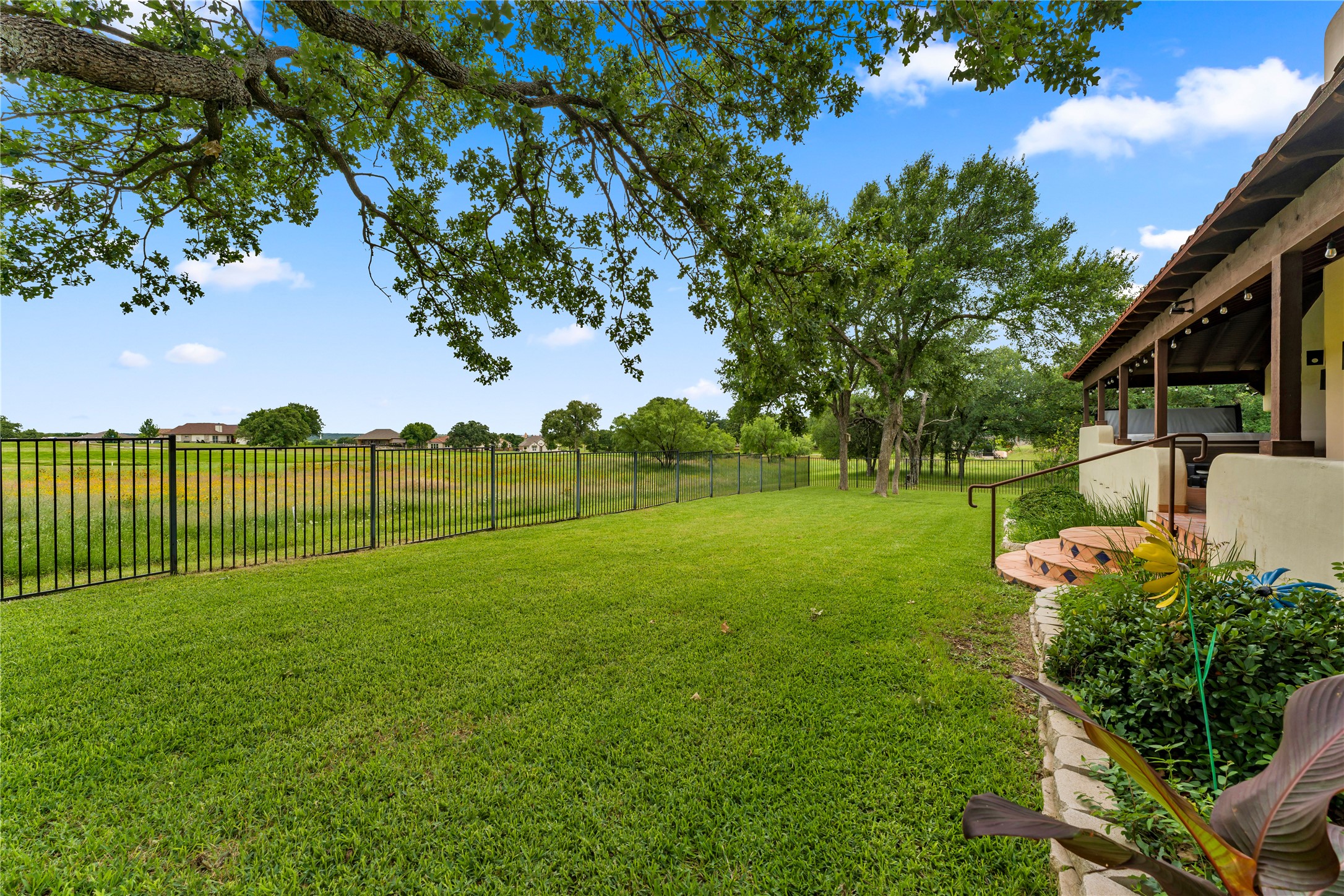 main property photo 36