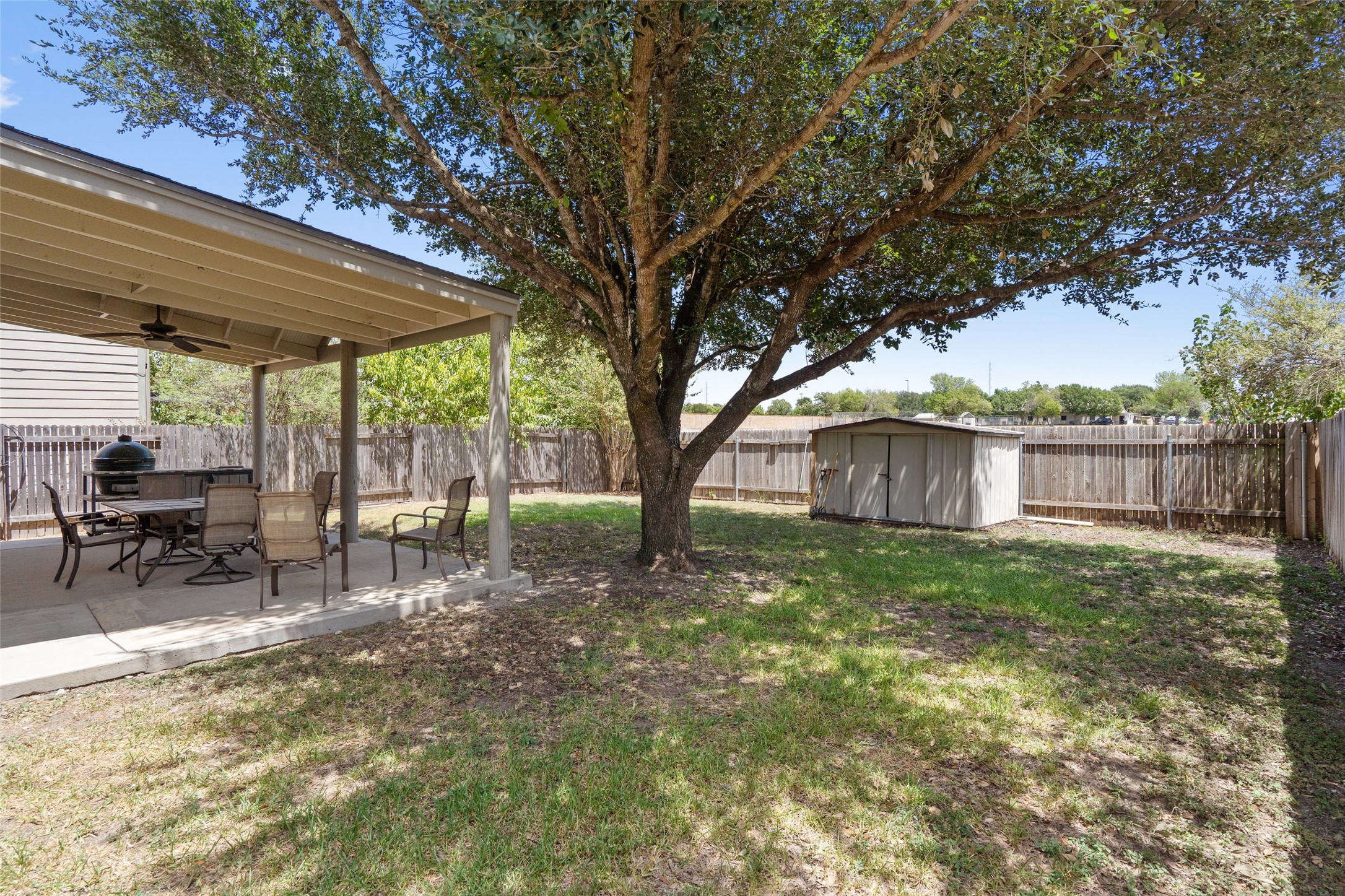 main property photo 20