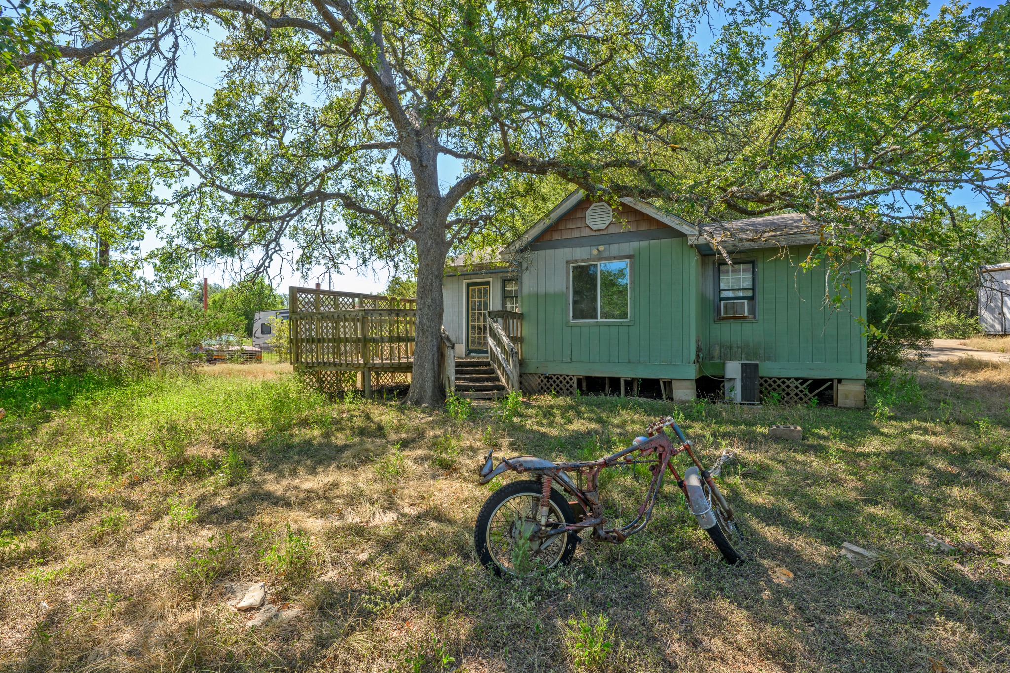 main property photo 10