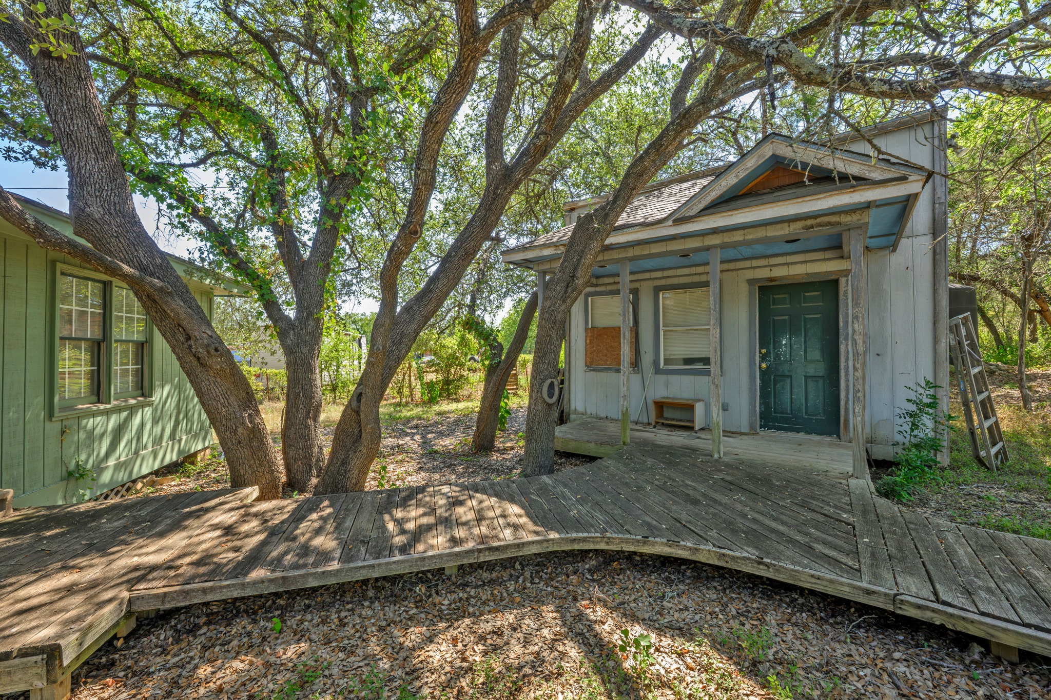 main property photo 3