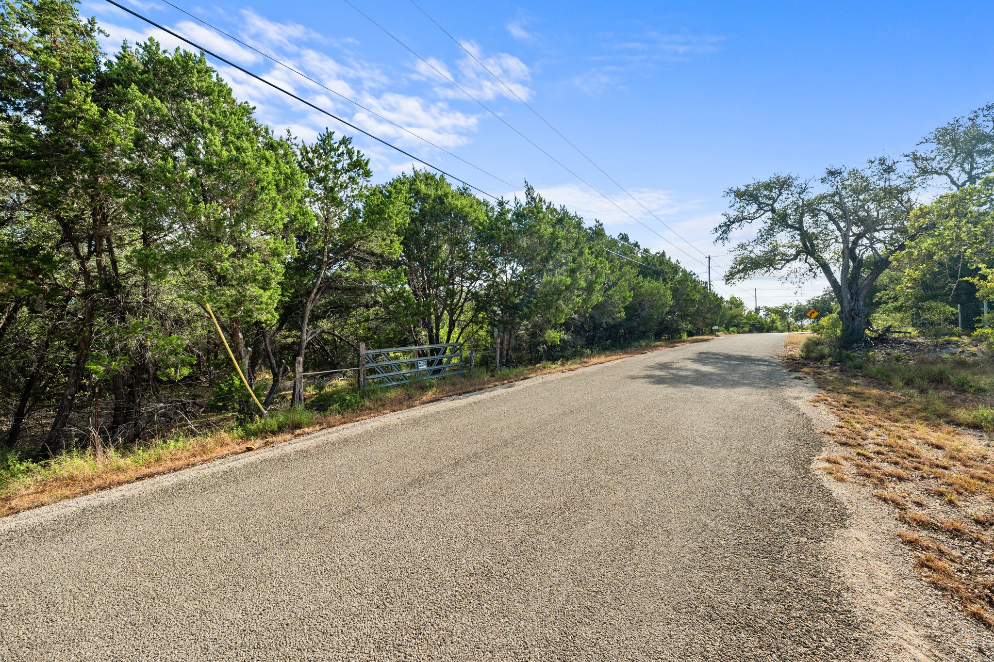 main property photo 31