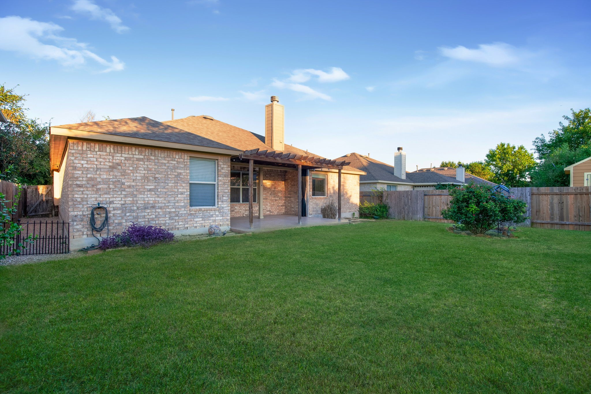 main property photo 33