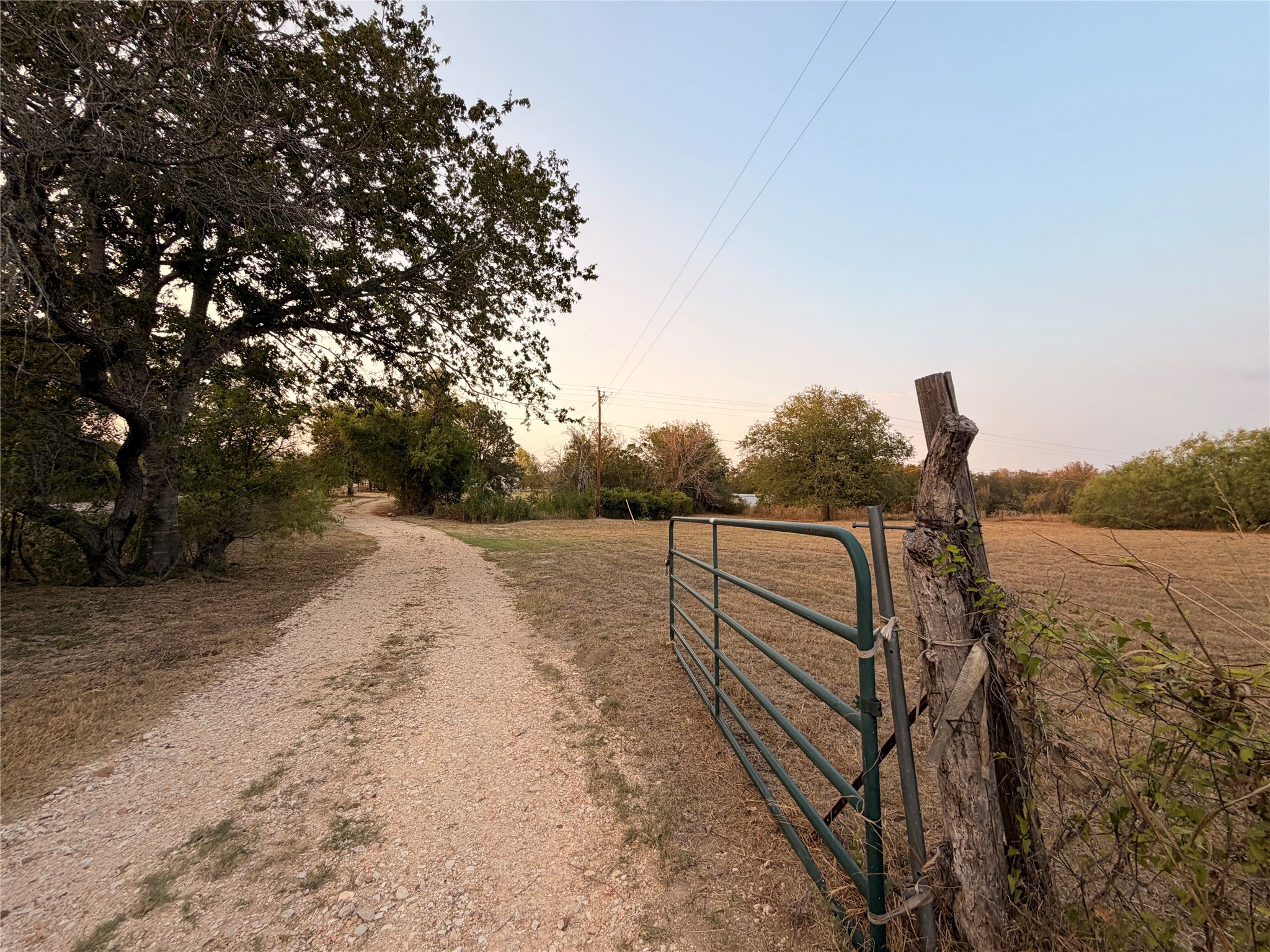 main property photo 6