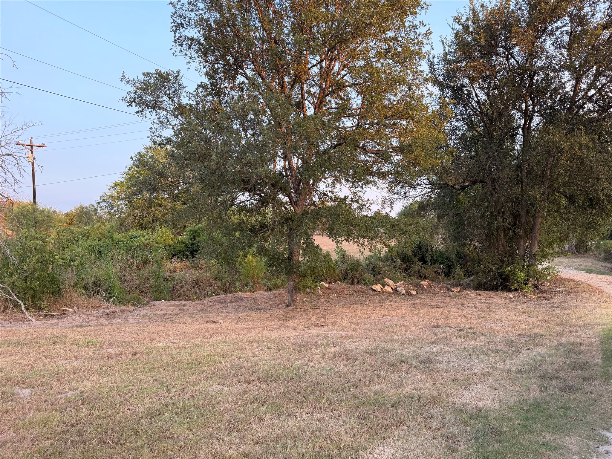 main property photo 8