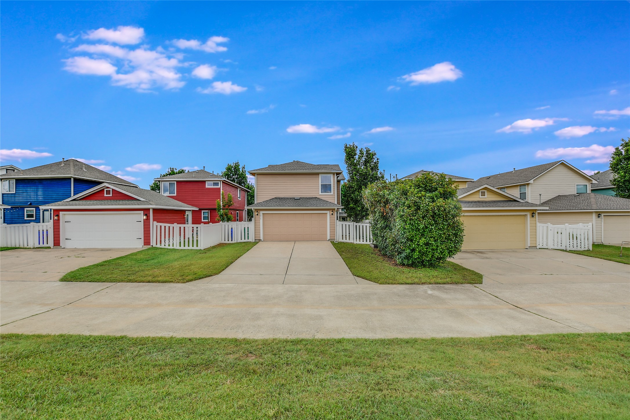 main property photo 25
