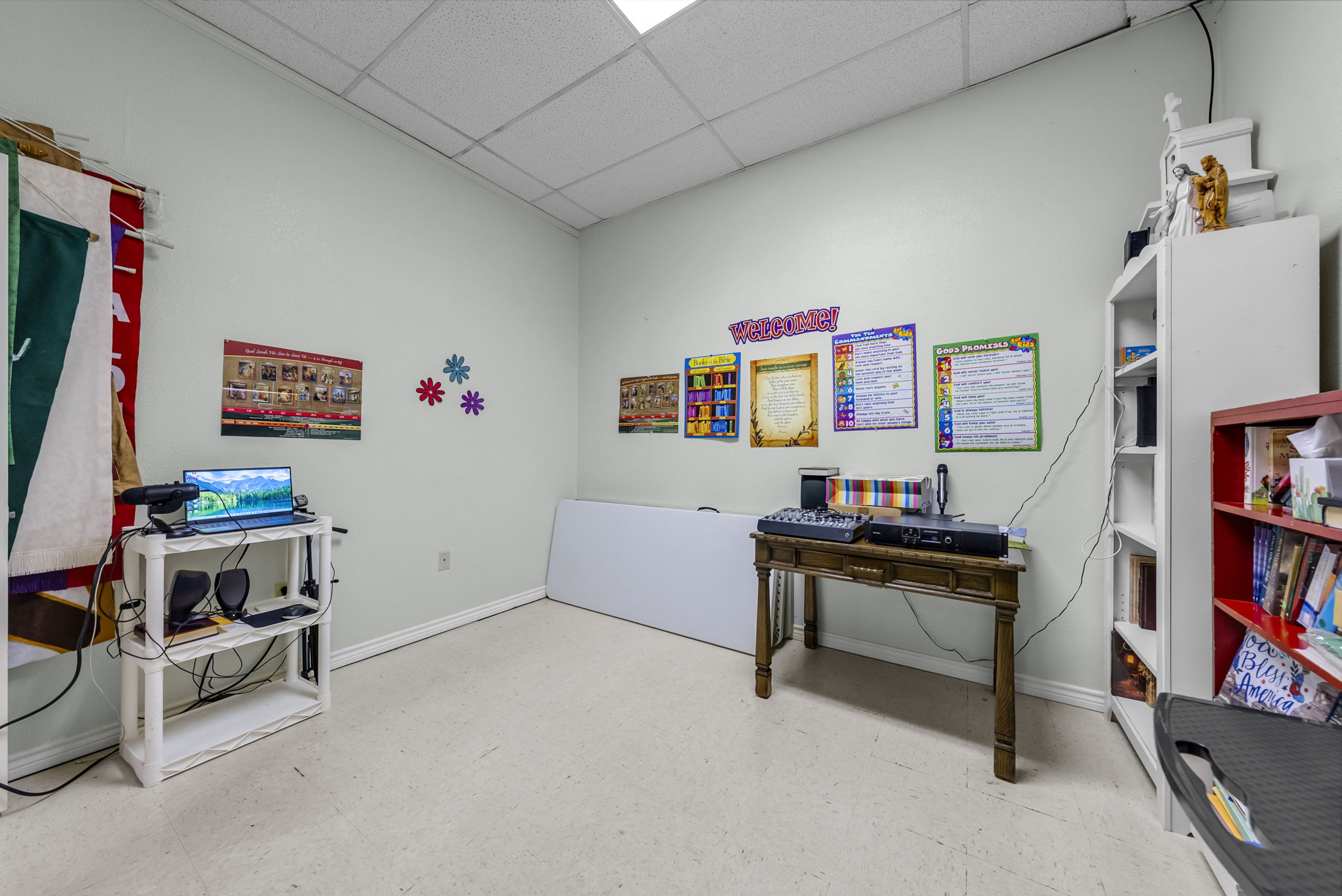 main property photo 16