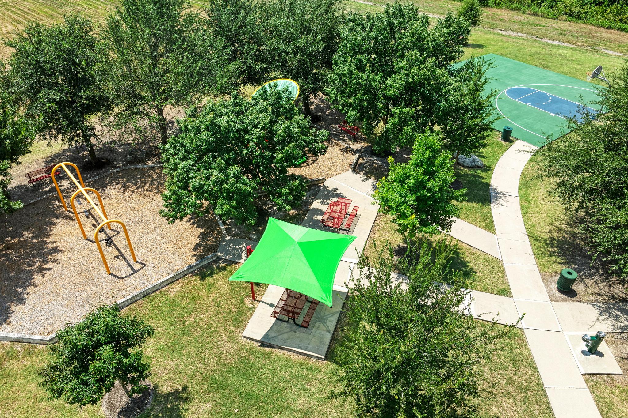 main property photo 34