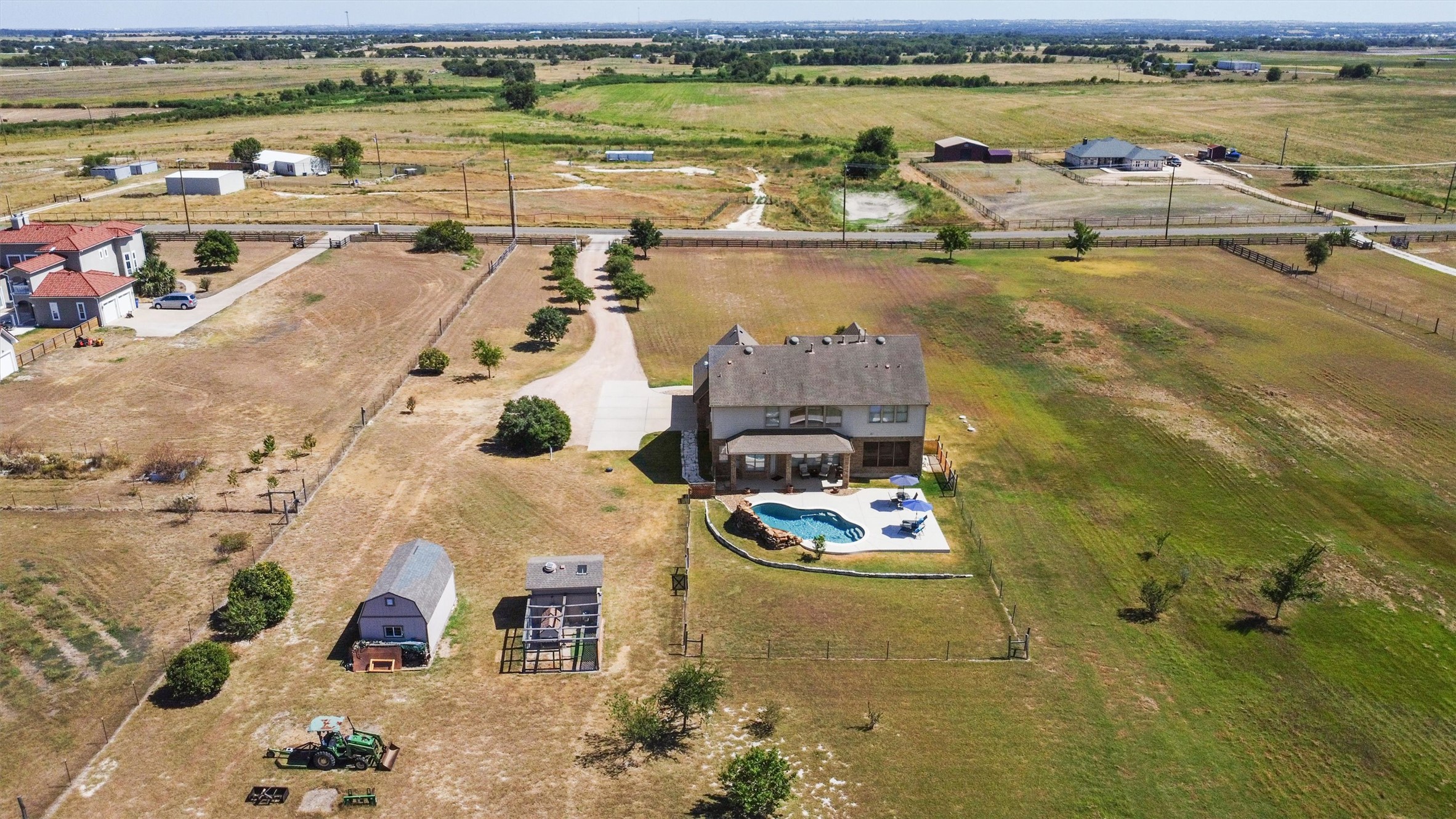 main property photo 35