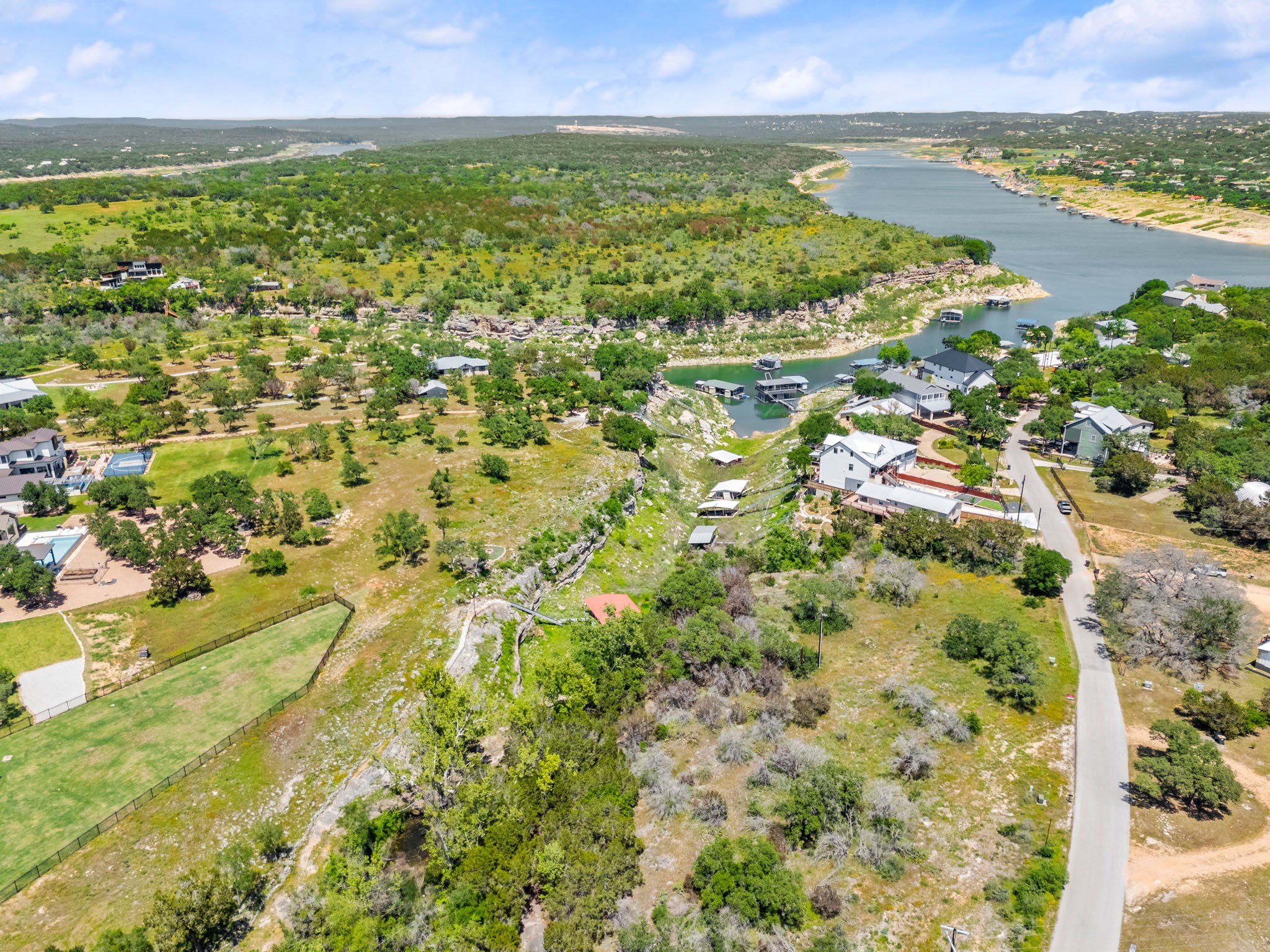 main property photo 4