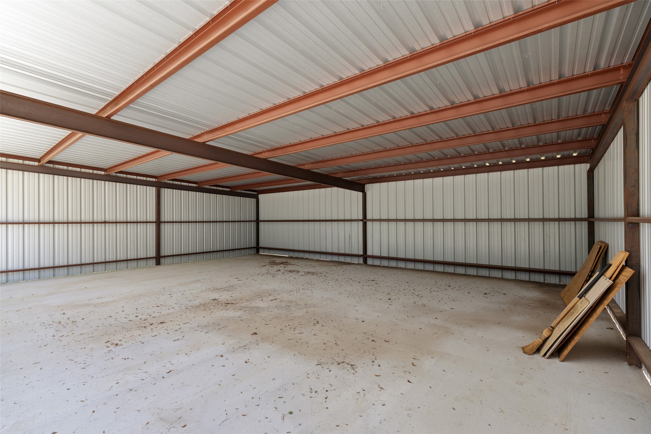main property photo 6