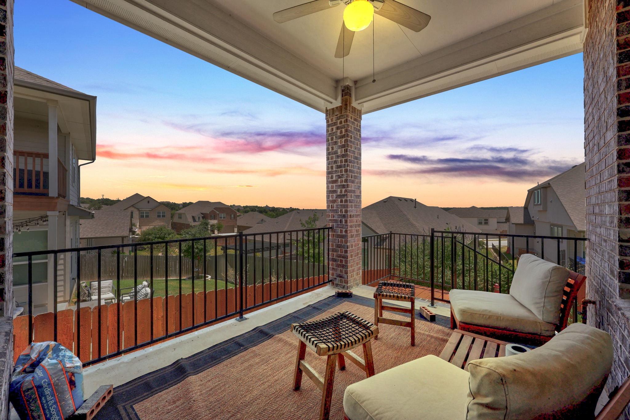 main property photo 28