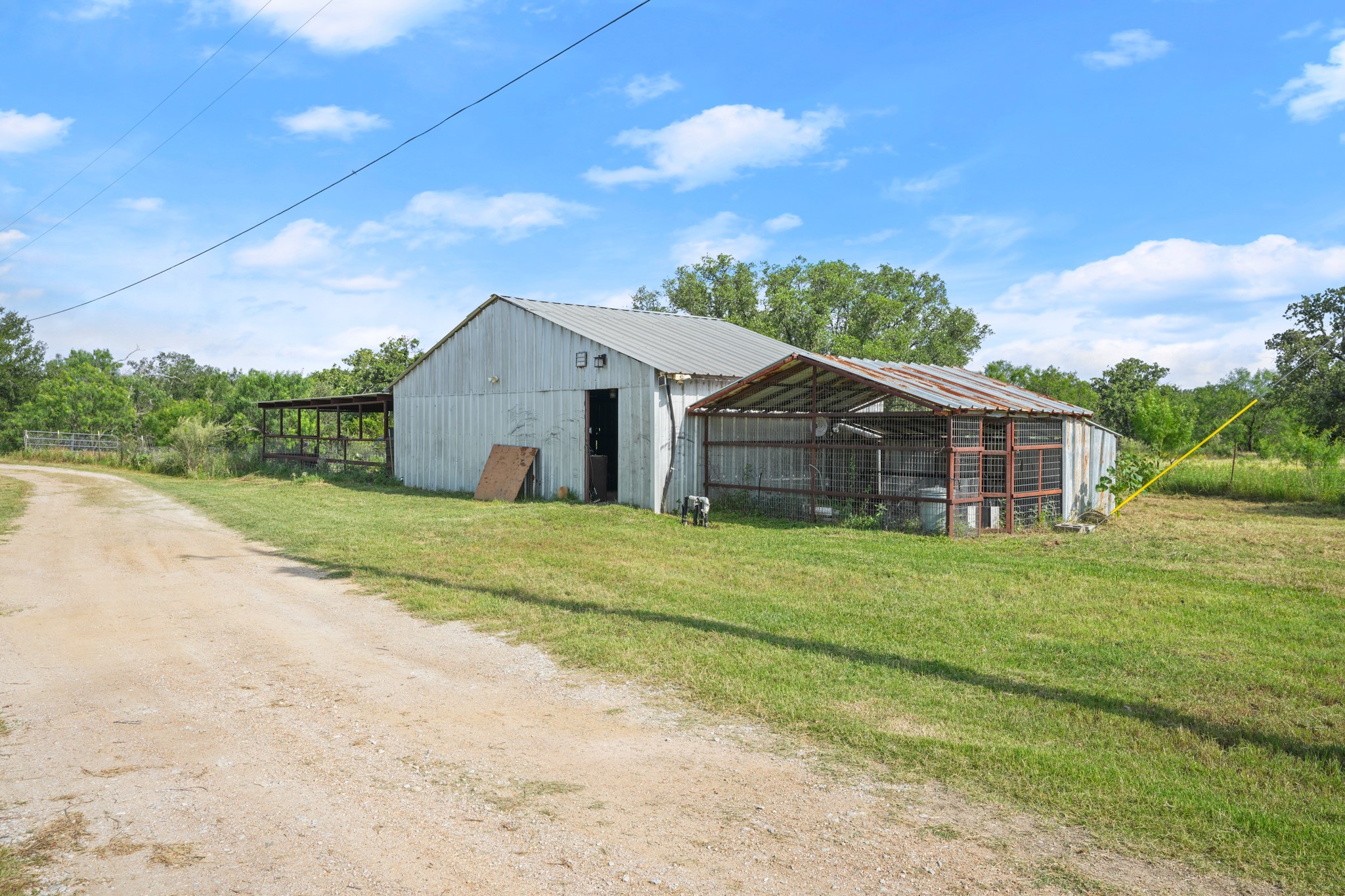 main property photo 14