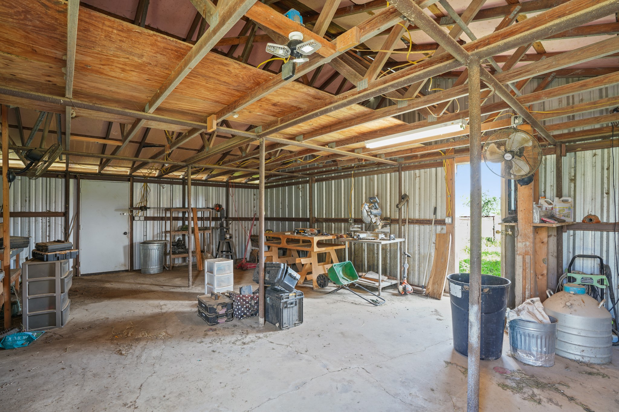 main property photo 35
