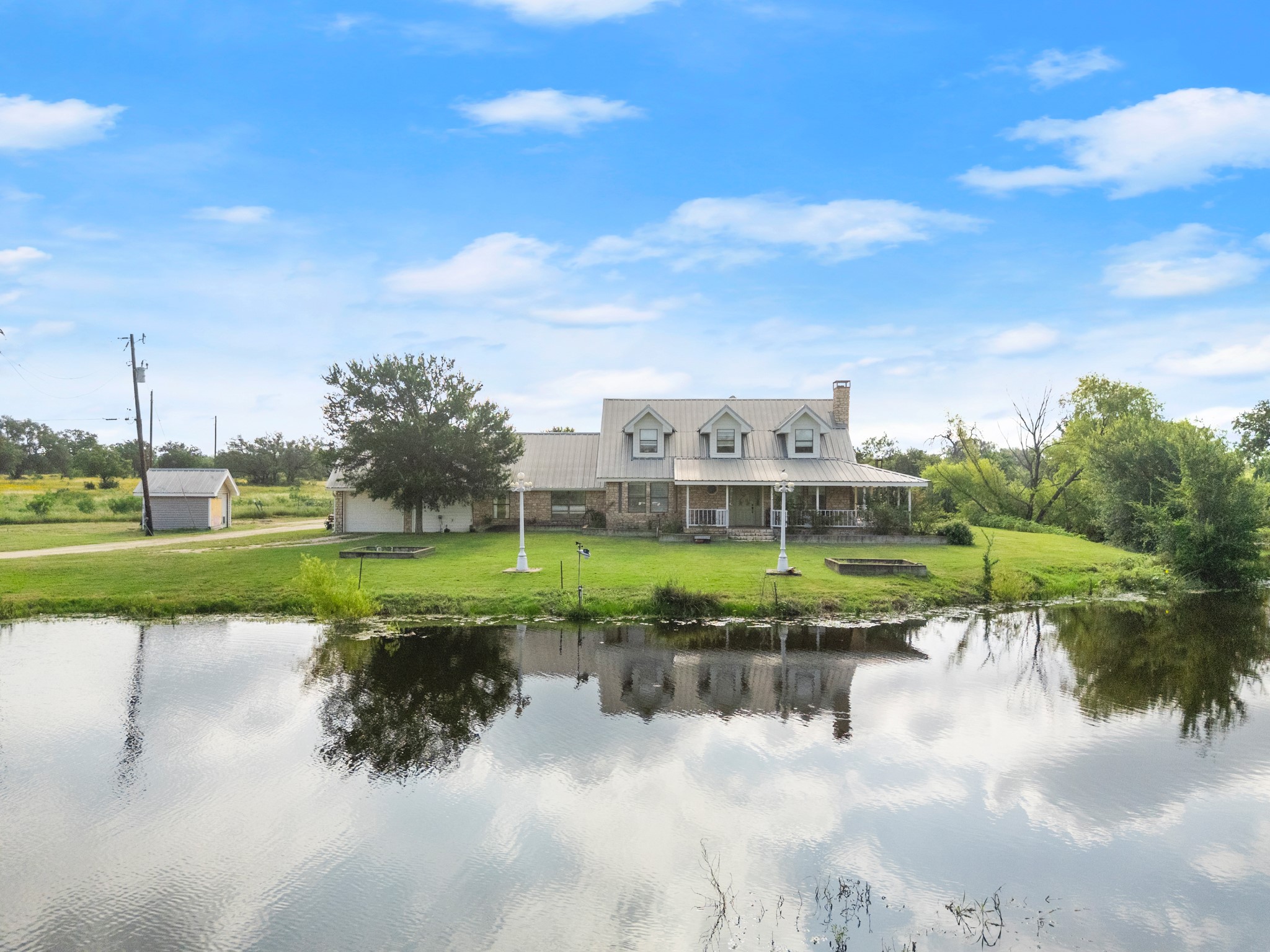 main property photo 38